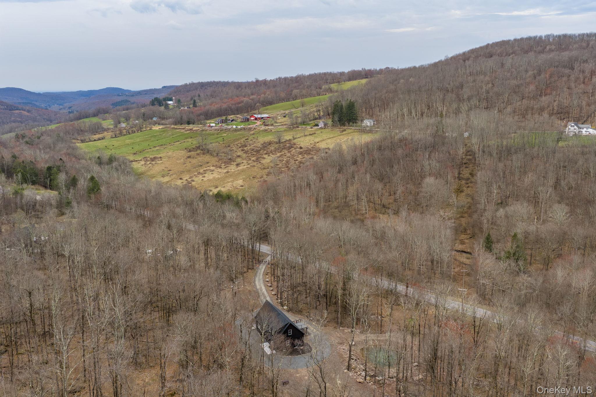 Single Family Gulf  Sullivan County, NY 12724, MLS-985025-28