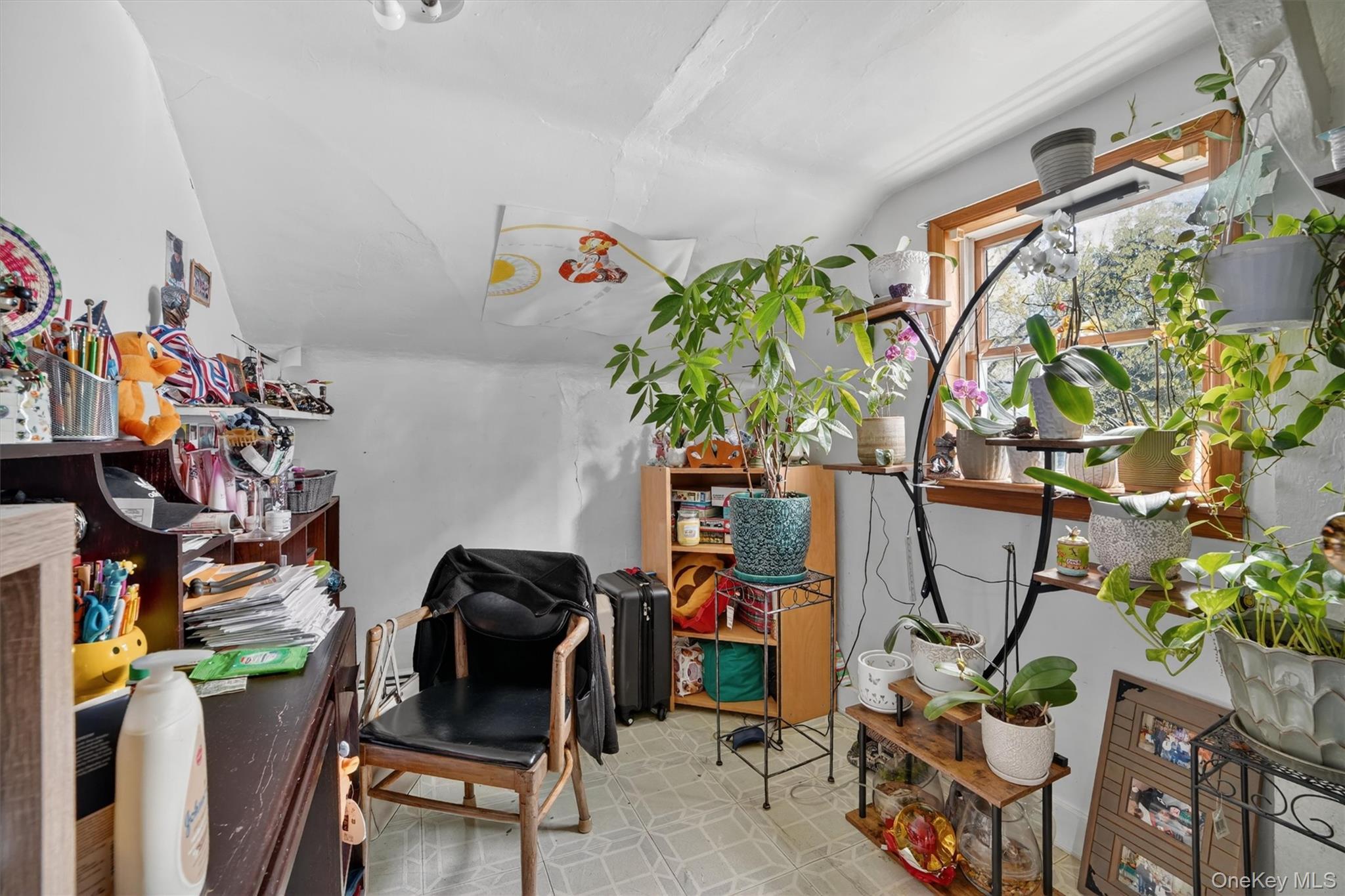 Single Family Terrace  Westchester County, NY 10562, MLS-985026-17