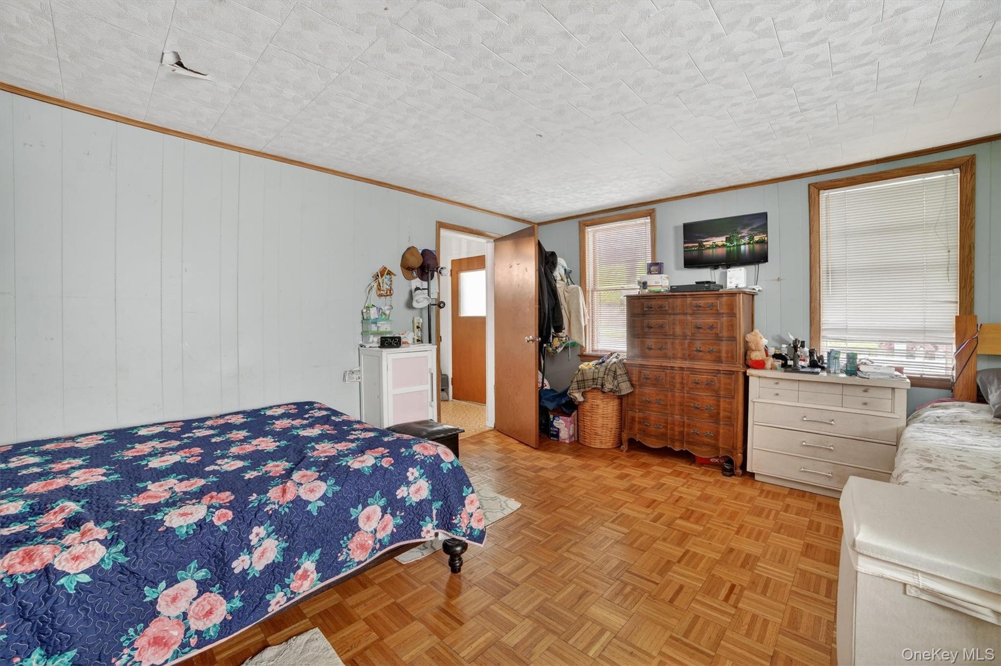 Single Family Terrace  Westchester County, NY 10562, MLS-985026-29