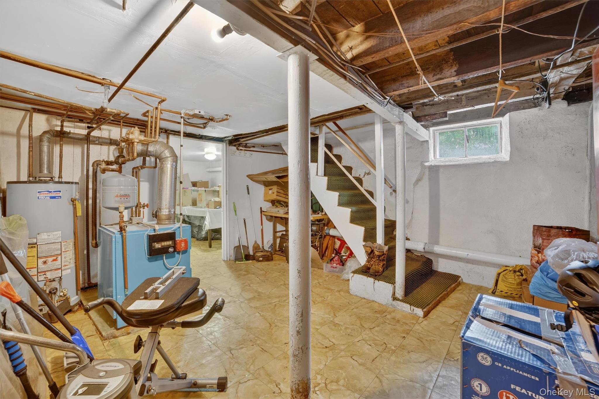 Single Family Terrace  Westchester County, NY 10562, MLS-985026-30