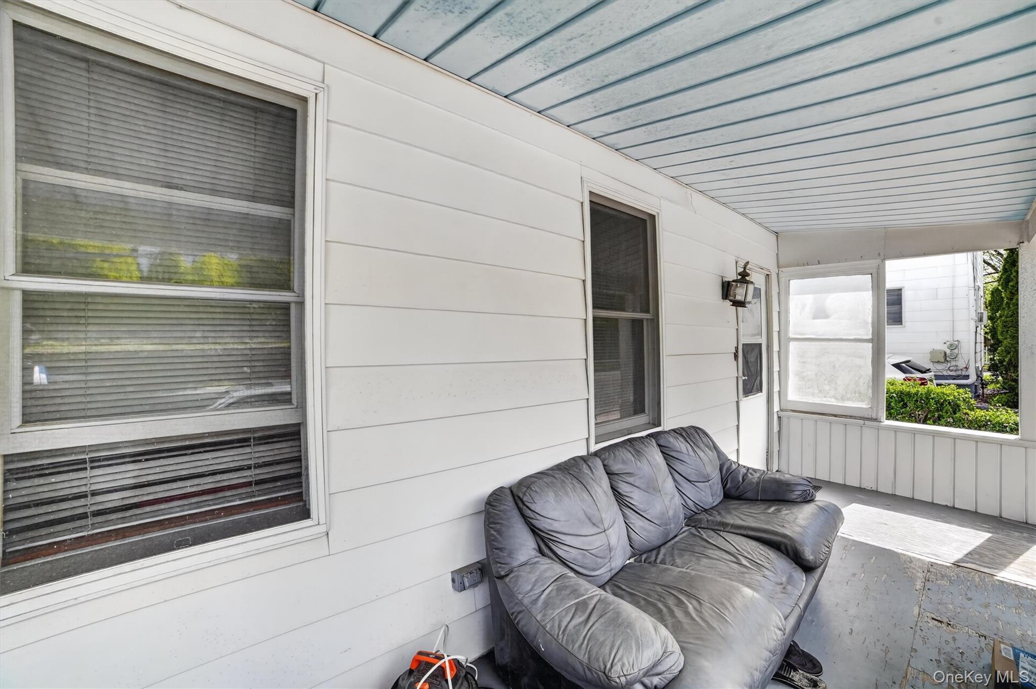 Single Family Terrace  Westchester County, NY 10562, MLS-985026-6