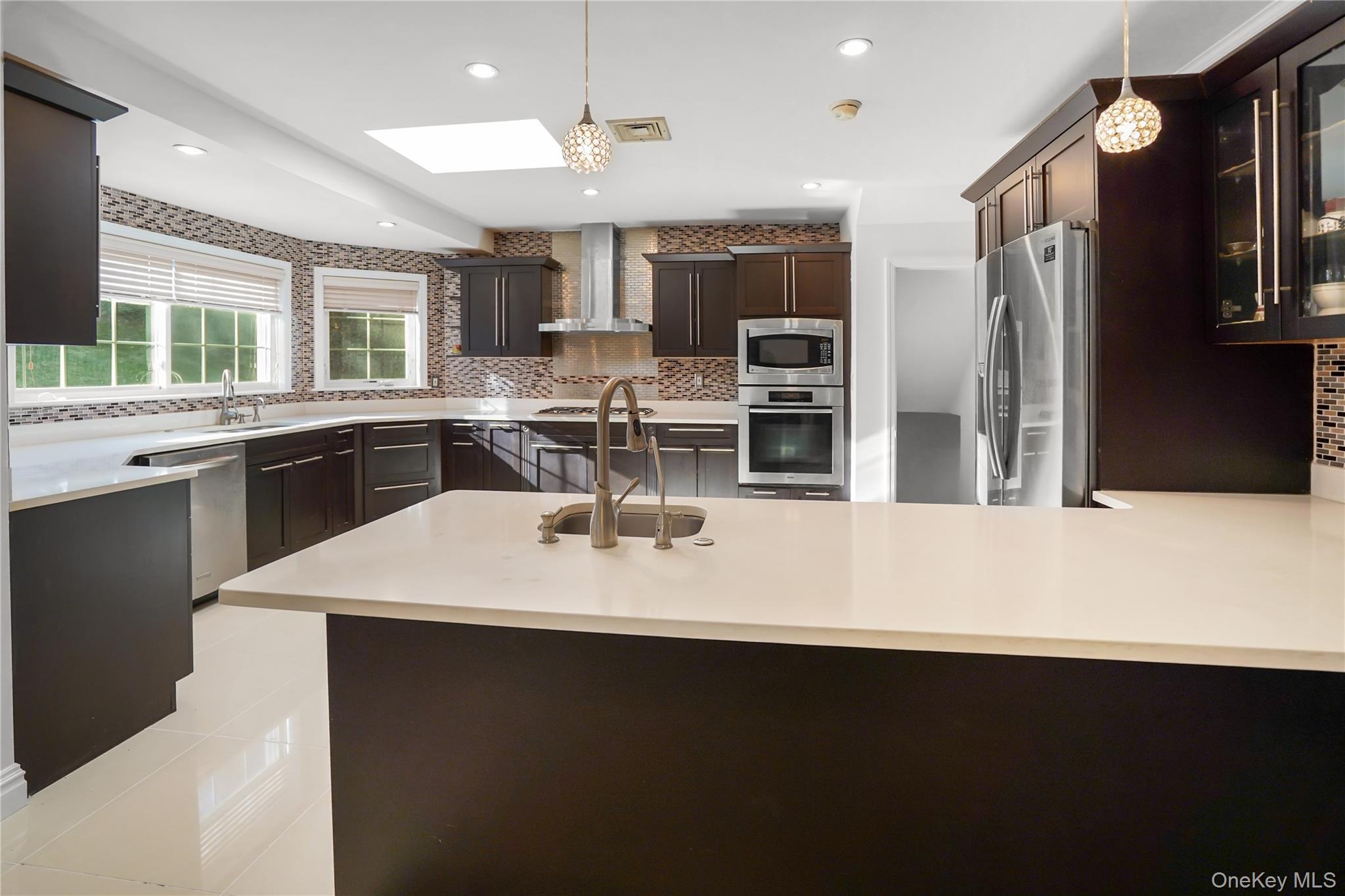 Single Family Oakdale Road  Nassau County, NY 11577, MLS-985048-4