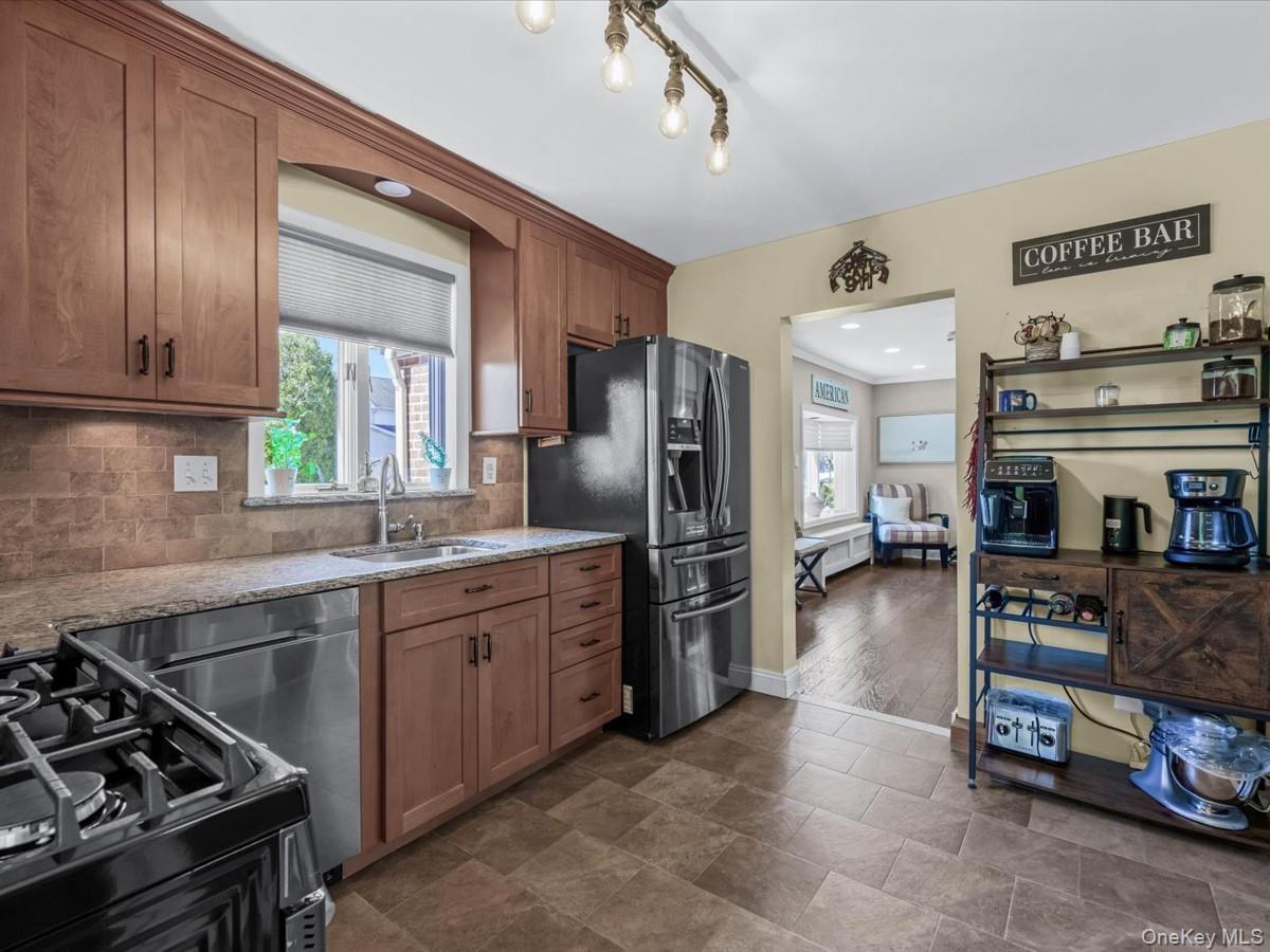 Single Family Floral  Nassau County, NY 11714, MLS-985056-10