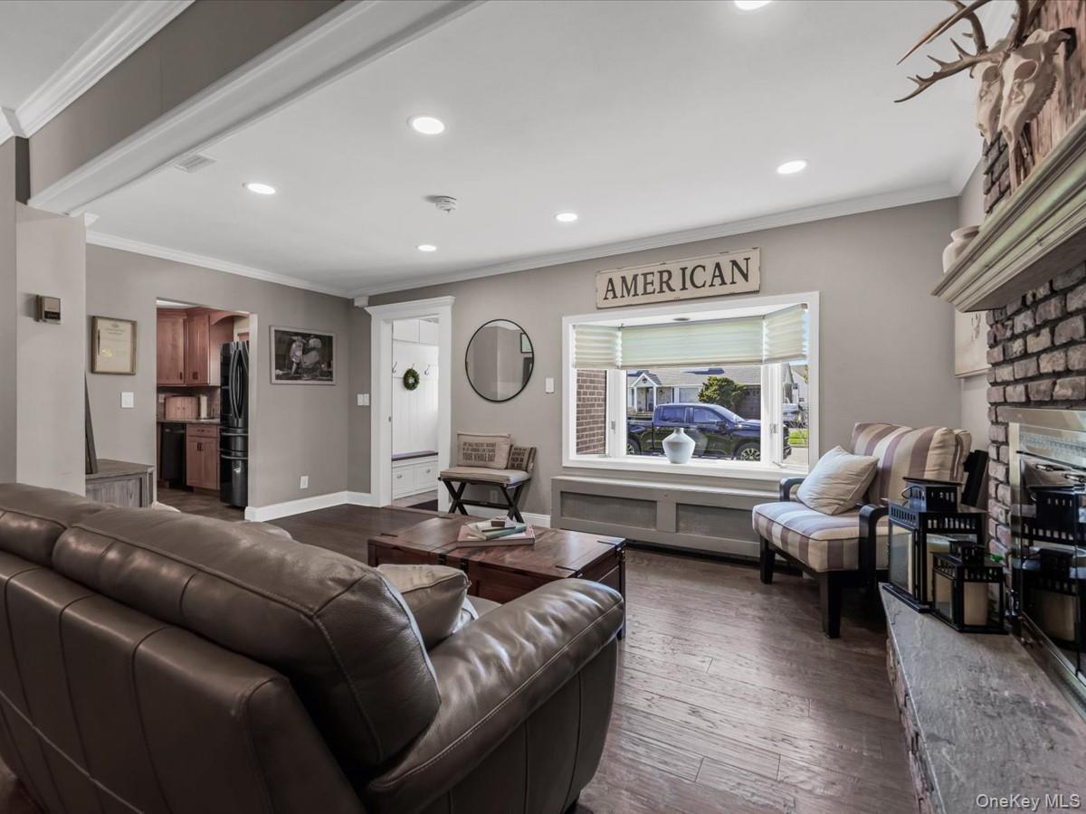 Single Family Floral  Nassau County, NY 11714, MLS-985056-6