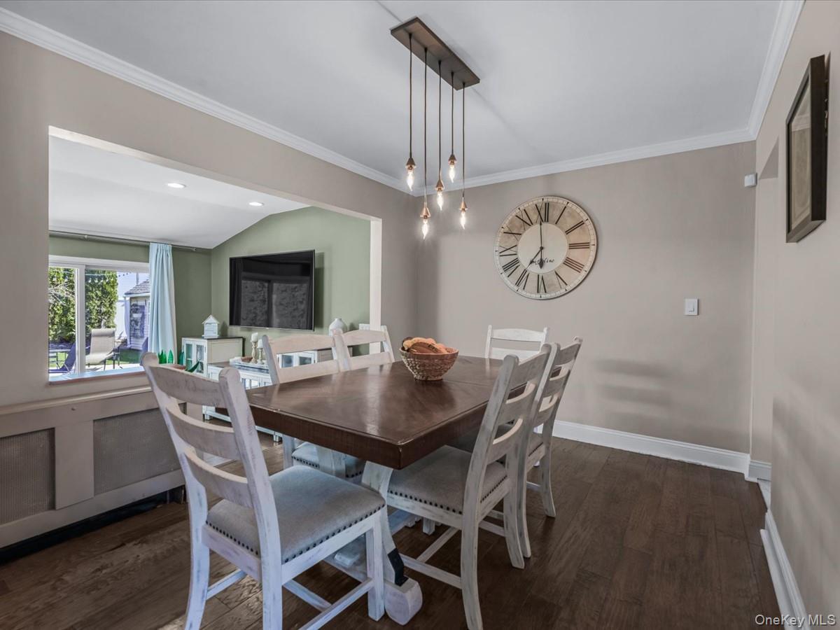 Single Family Floral  Nassau County, NY 11714, MLS-985056-7