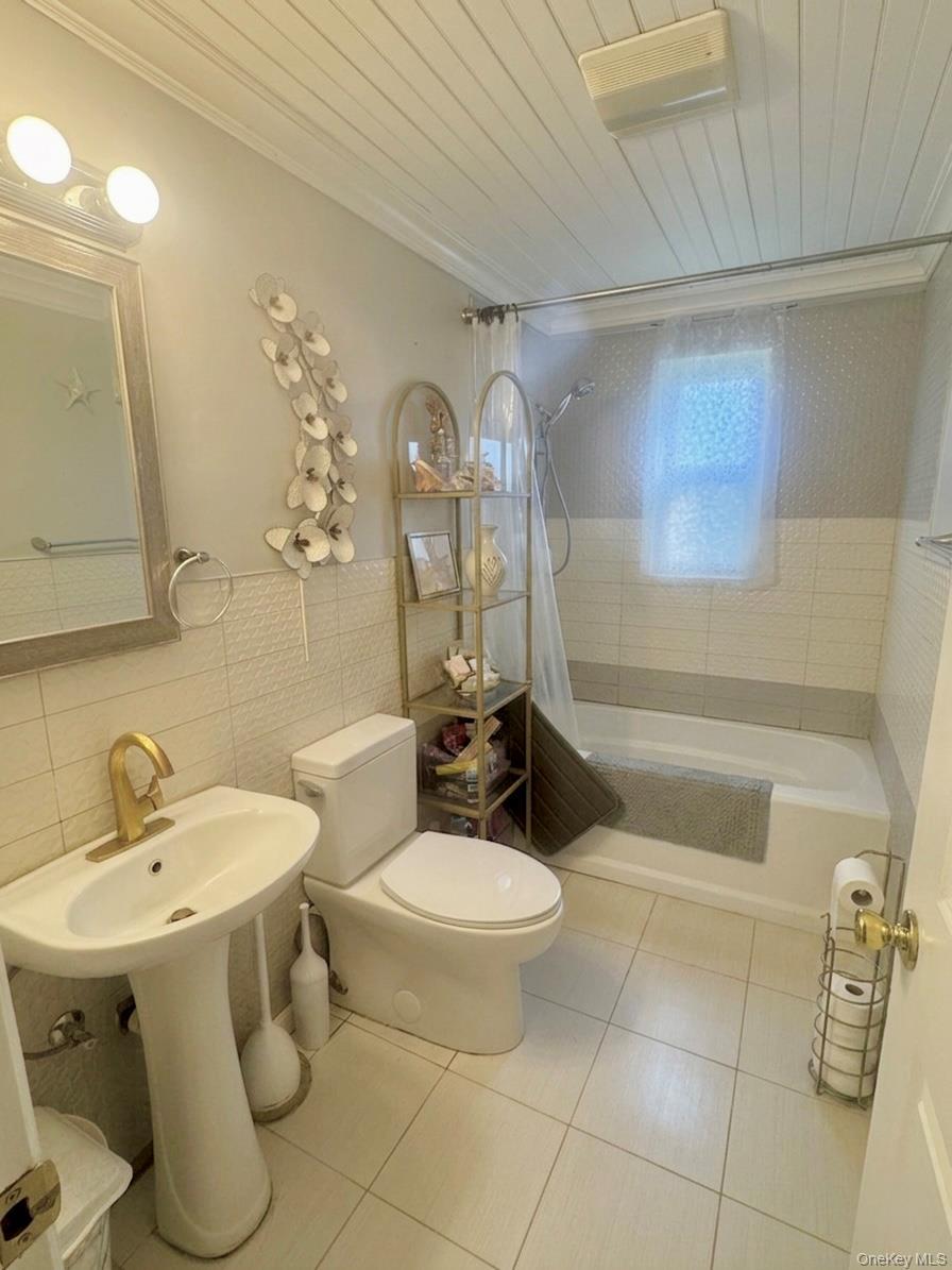 Single Family Orchard Lake  Orange County, NY 10950, MLS-985069-6