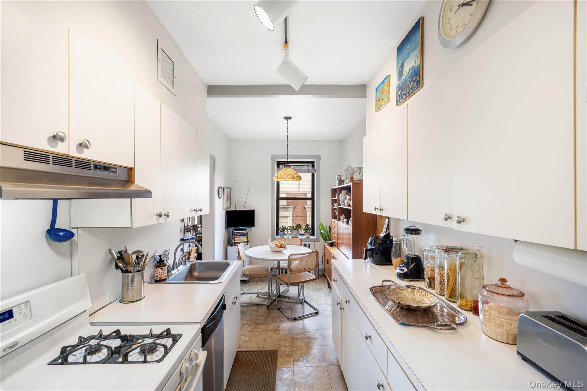 Coop 82nd  Queens, NY 11372, MLS-985073-5
