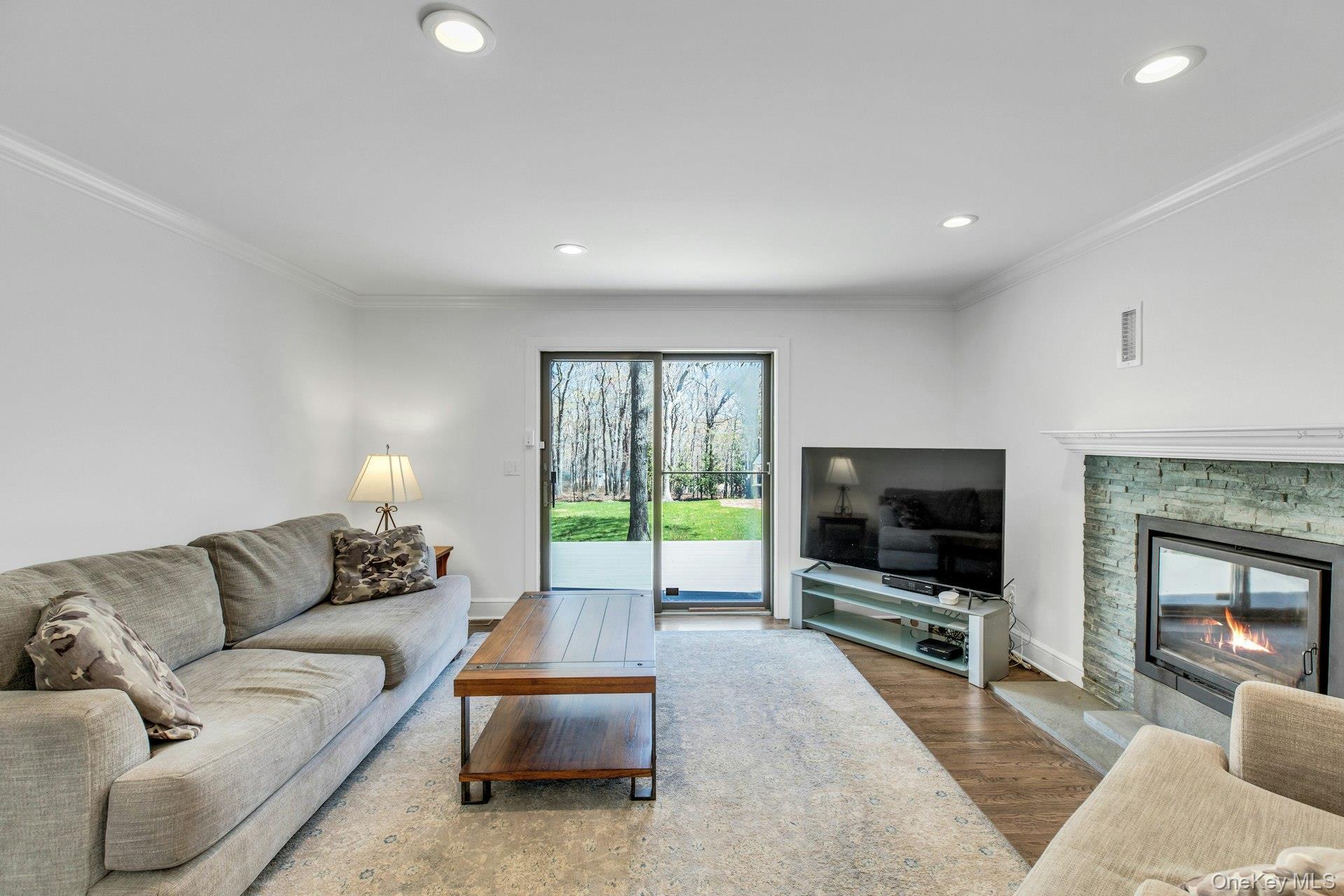 Single Family Quail Run Suffolk County, NY 11946, MLS-985093-19