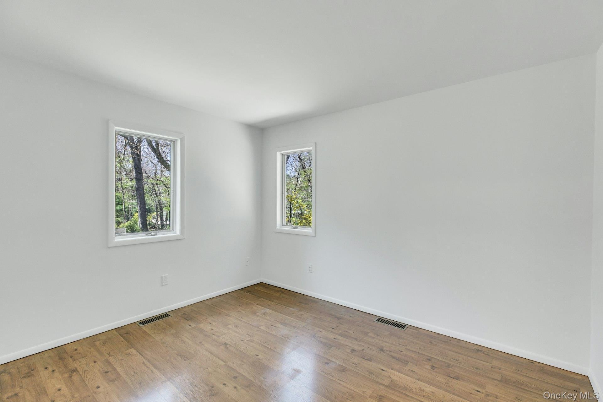 Single Family Quail Run Suffolk County, NY 11946, MLS-985093-23