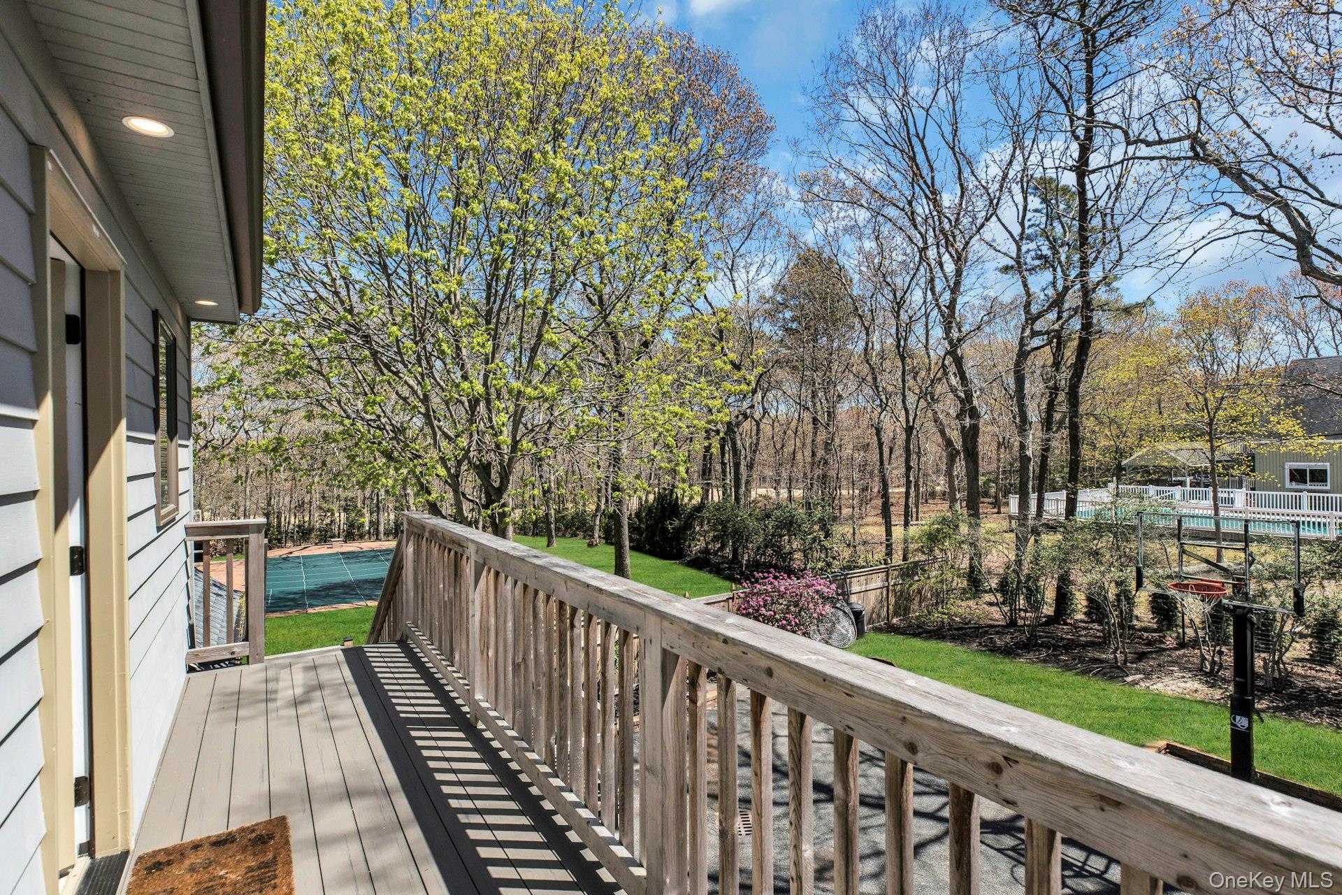 Single Family Quail Run Suffolk County, NY 11946, MLS-985093-31