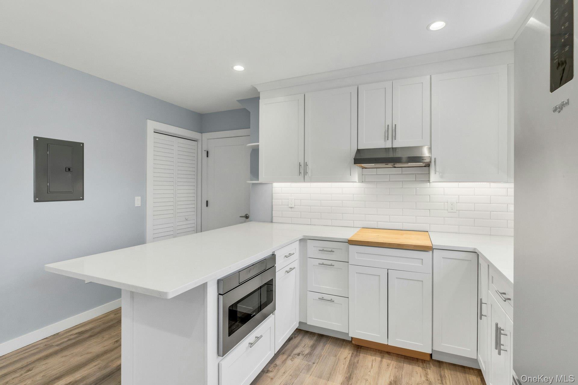 Single Family Quail Run Suffolk County, NY 11946, MLS-985093-33
