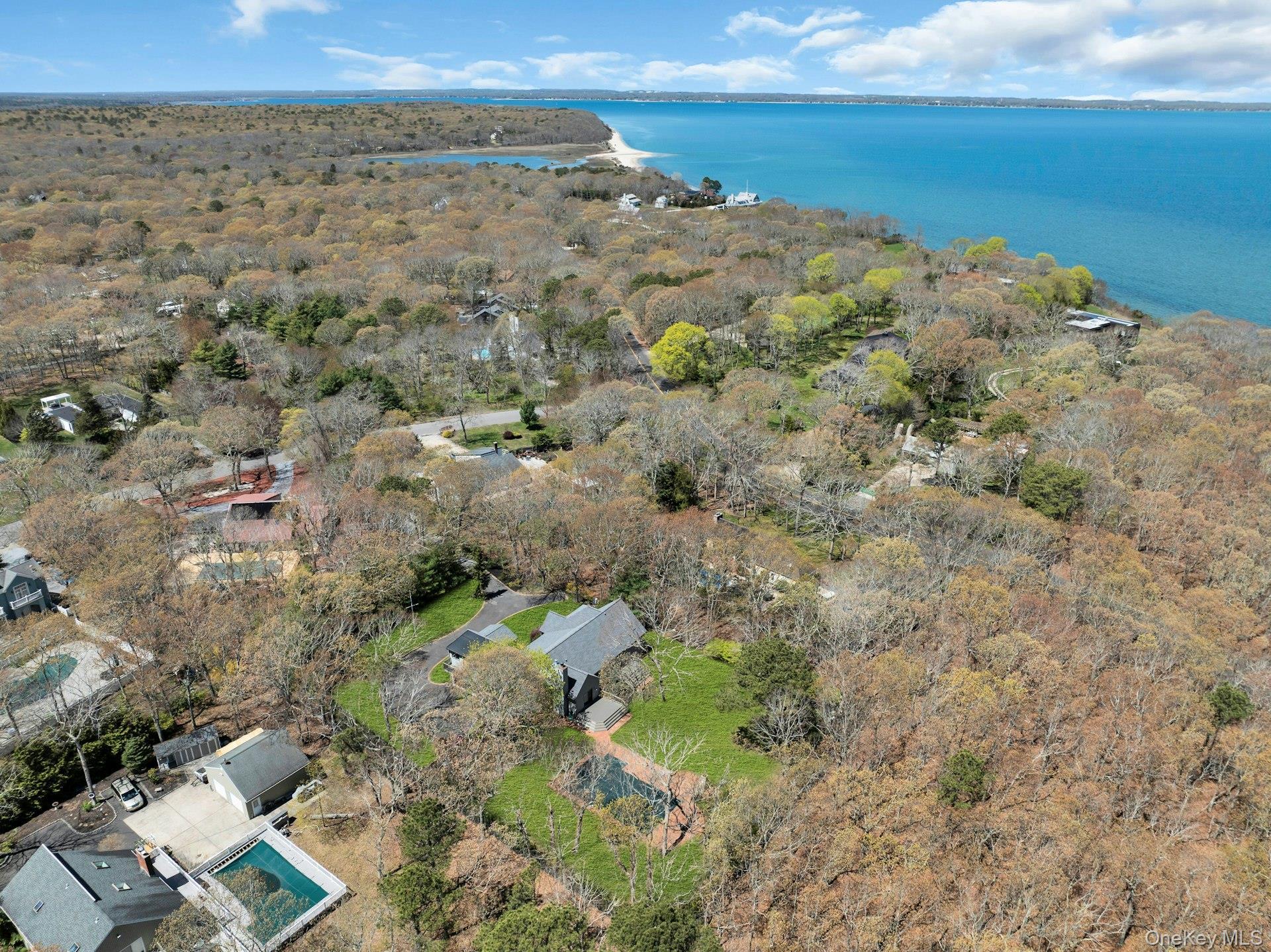 Single Family Quail Run Suffolk County, NY 11946, MLS-985093-46