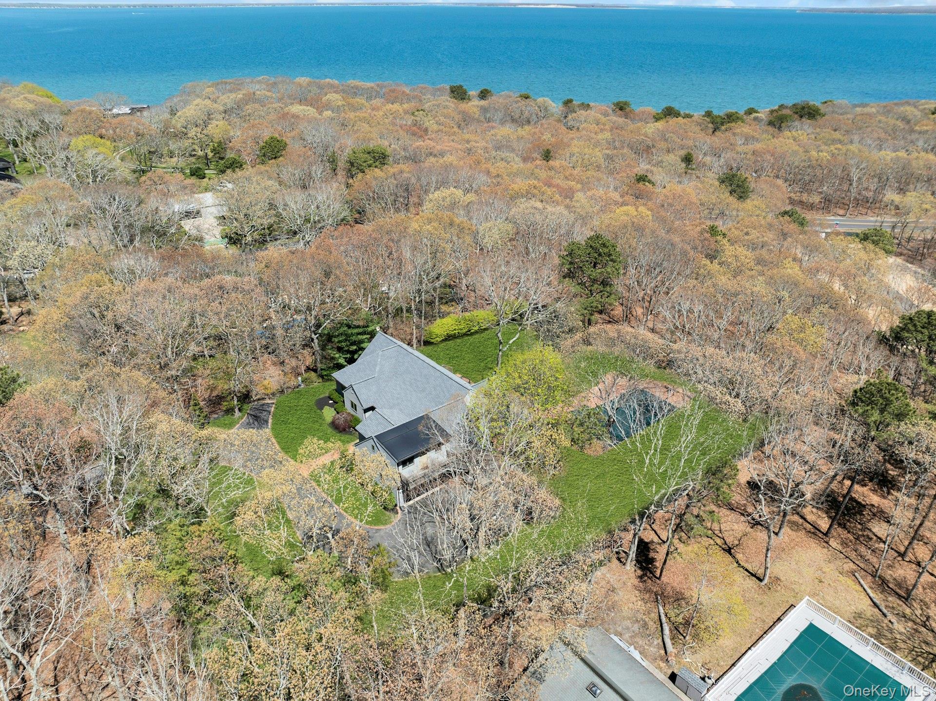 Single Family Quail Run Suffolk County, NY 11946, MLS-985093-47