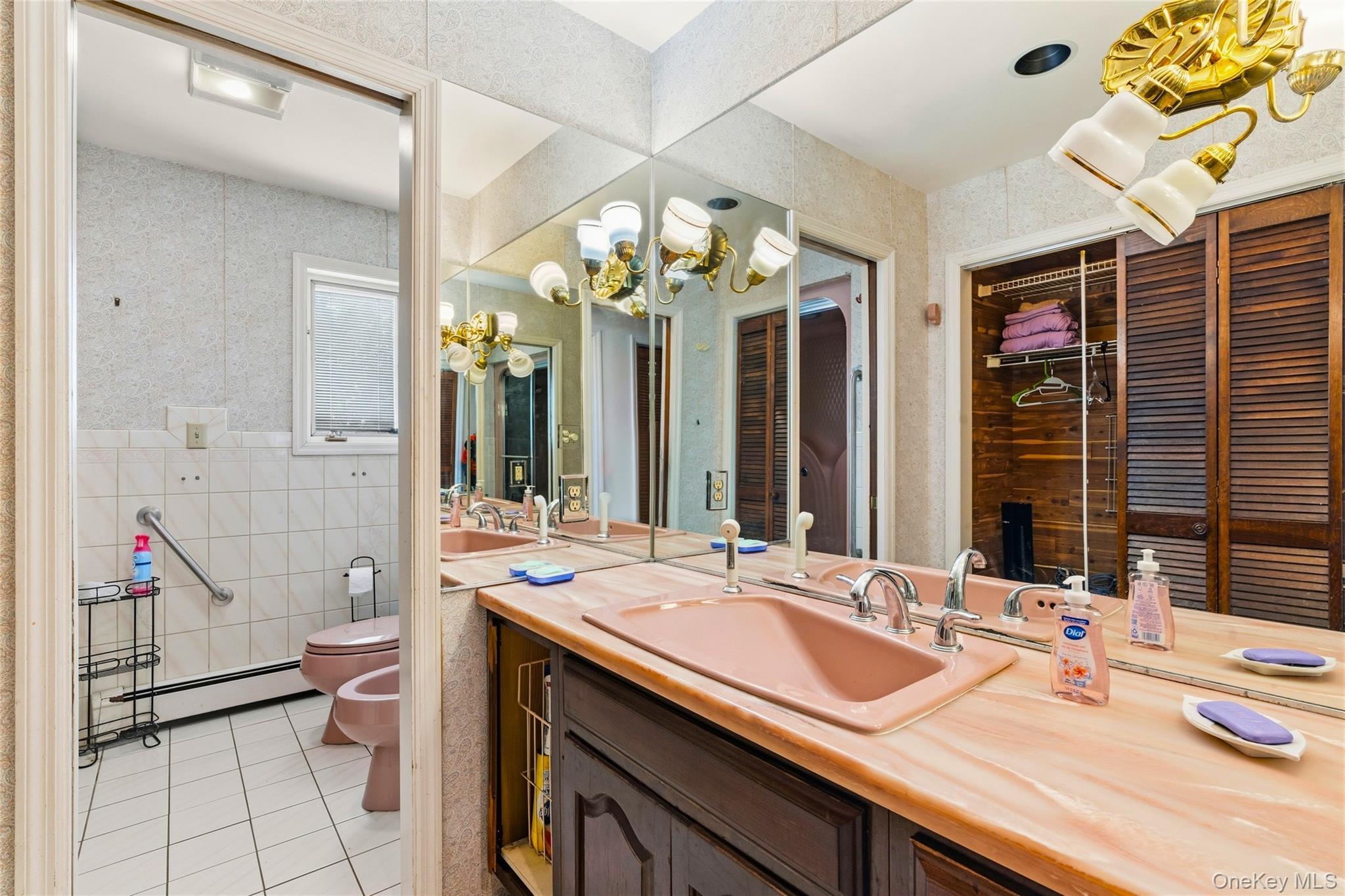 Single Family Melrose  Albany County, NY 12203, MLS-985106-18