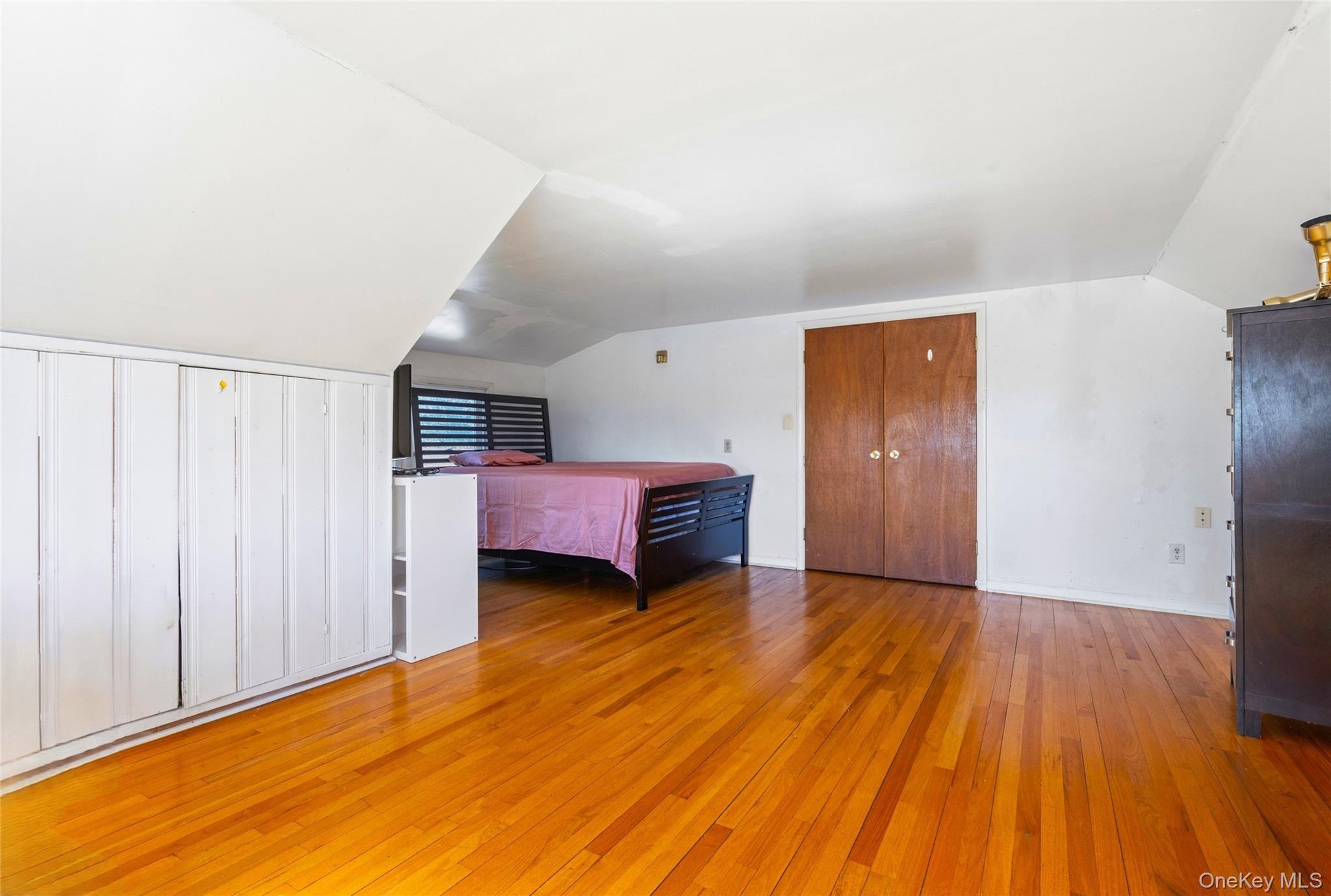 Single Family Melrose  Albany County, NY 12203, MLS-985106-34