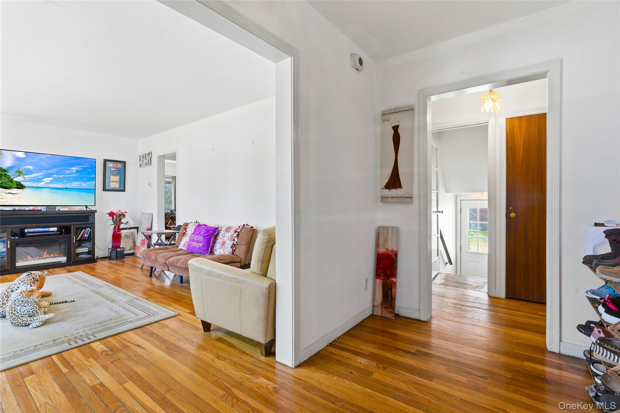 Single Family Melrose  Albany County, NY 12203, MLS-985106-7