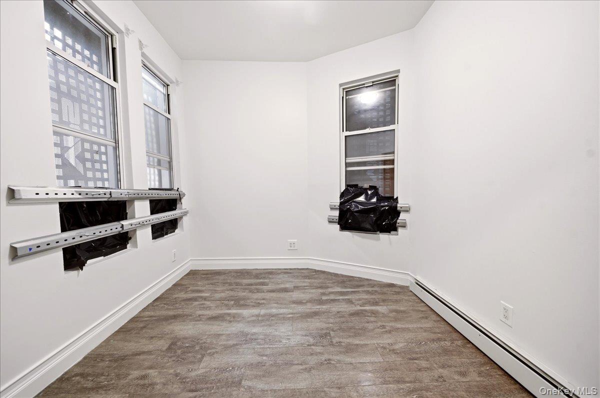 Single Family 165th  Bronx, NY 10452, MLS-985123-20