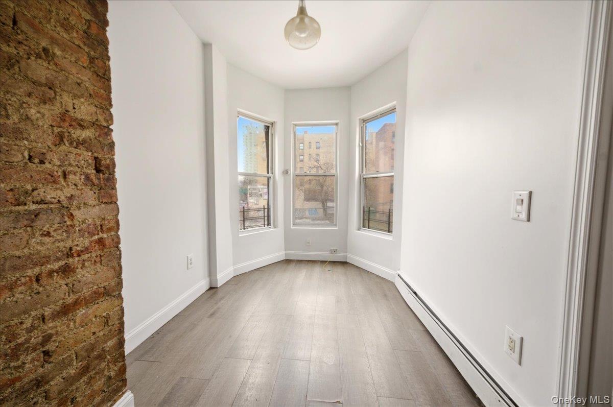 Single Family 165th  Bronx, NY 10452, MLS-985123-4