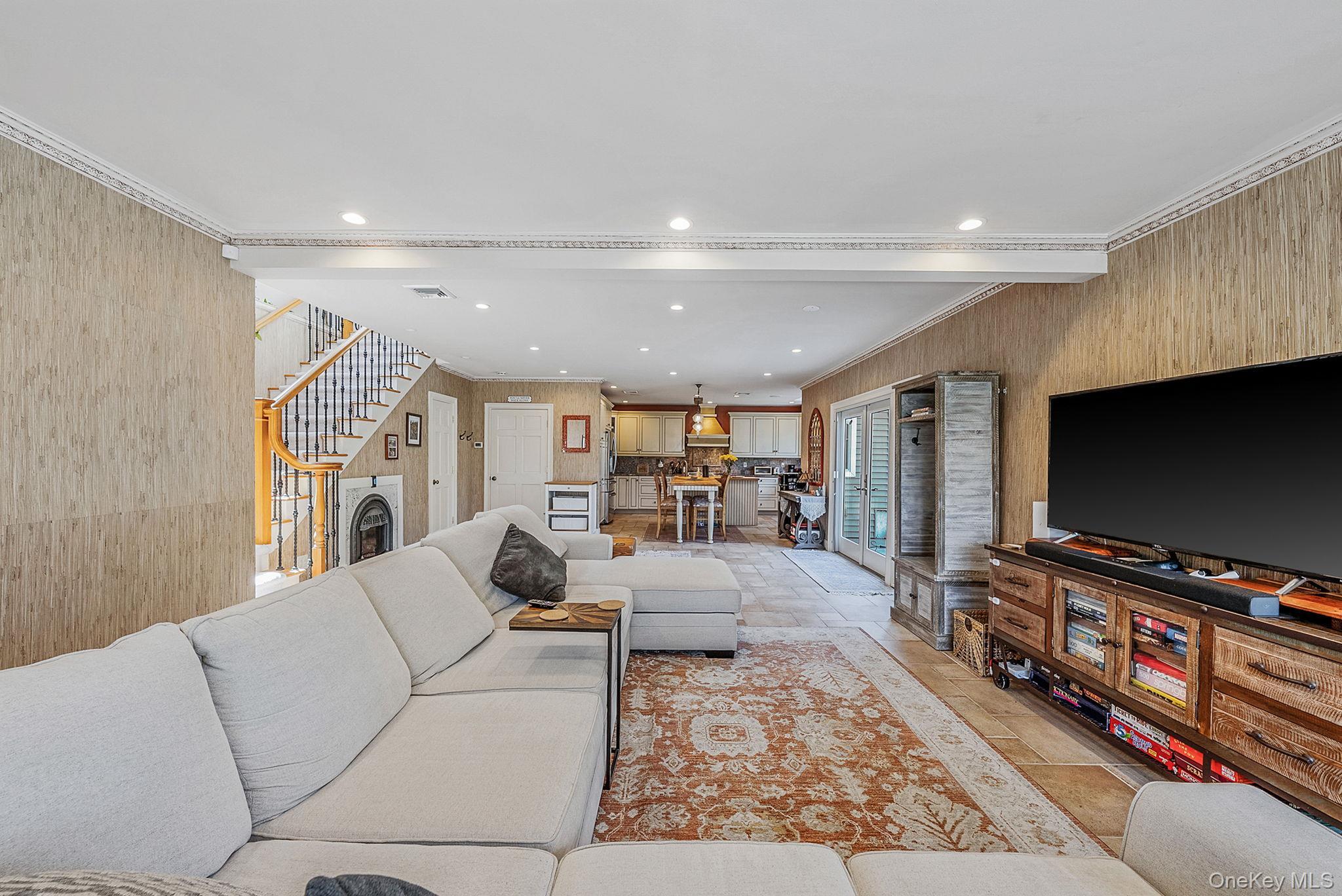 Single Family Crescent  Suffolk County, NY 11743, MLS-985125-16