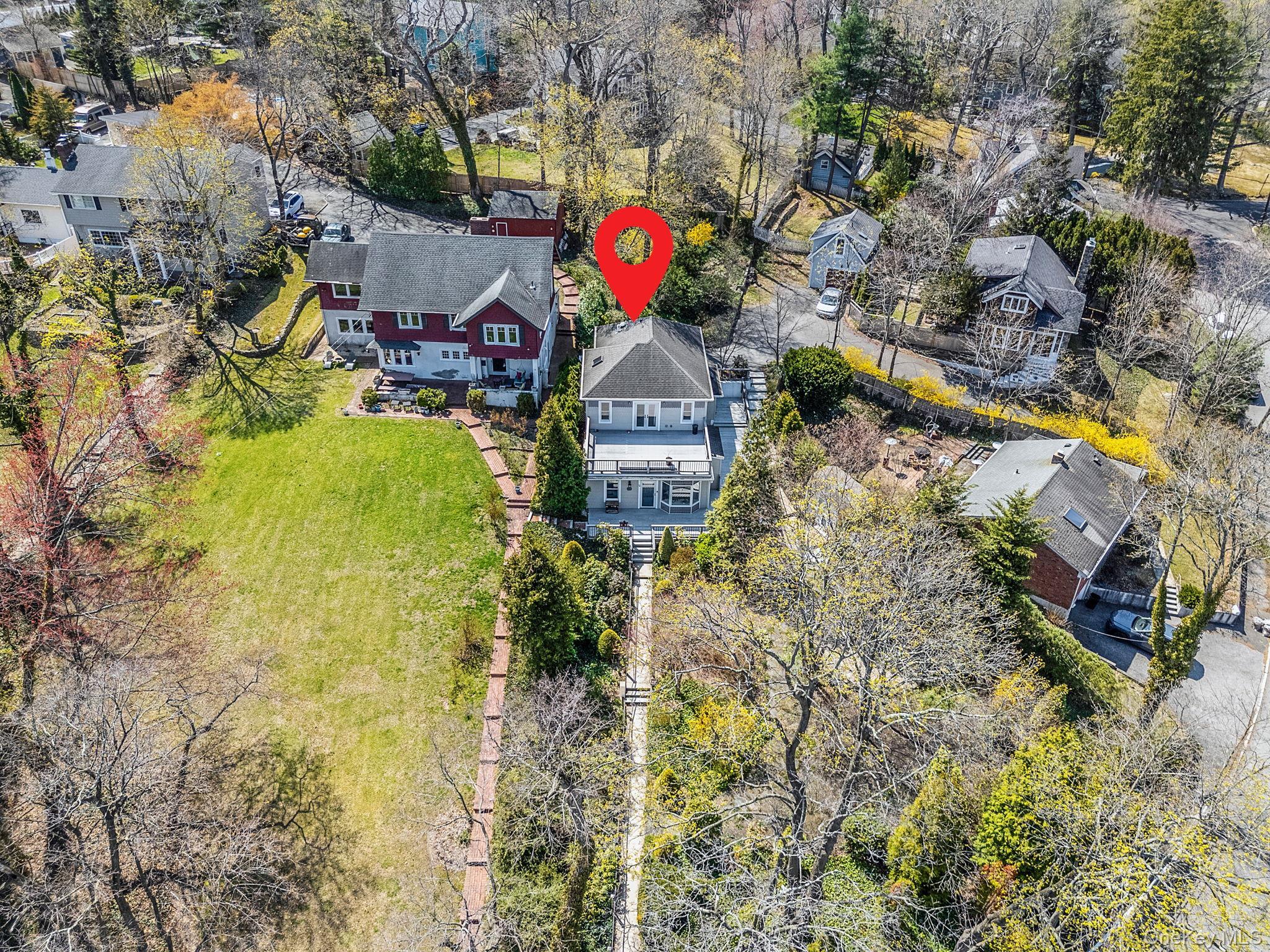 Single Family Crescent  Suffolk County, NY 11743, MLS-985125-24