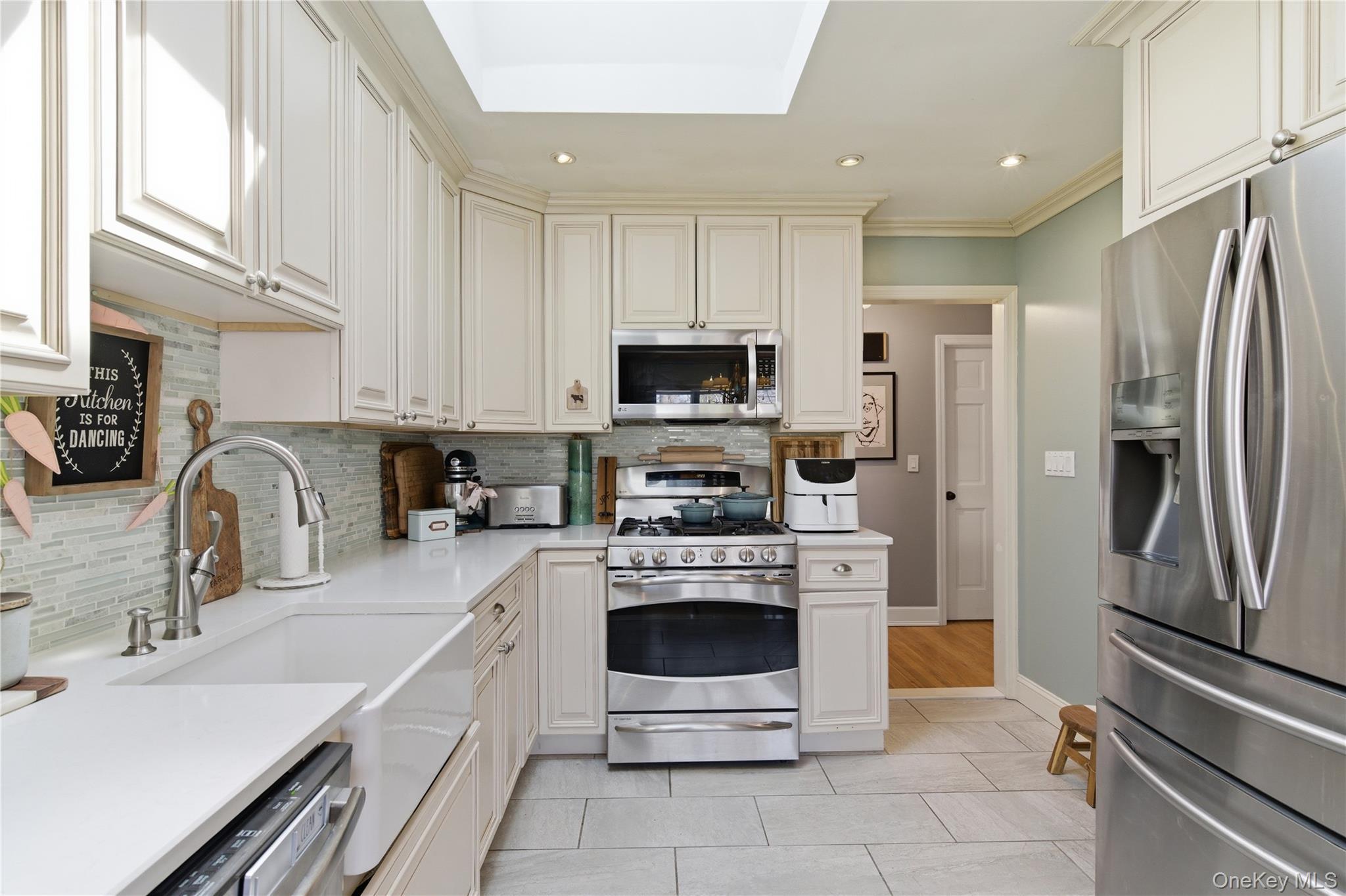 Single Family Bayard  Nassau County, NY 11709, MLS-985130-9