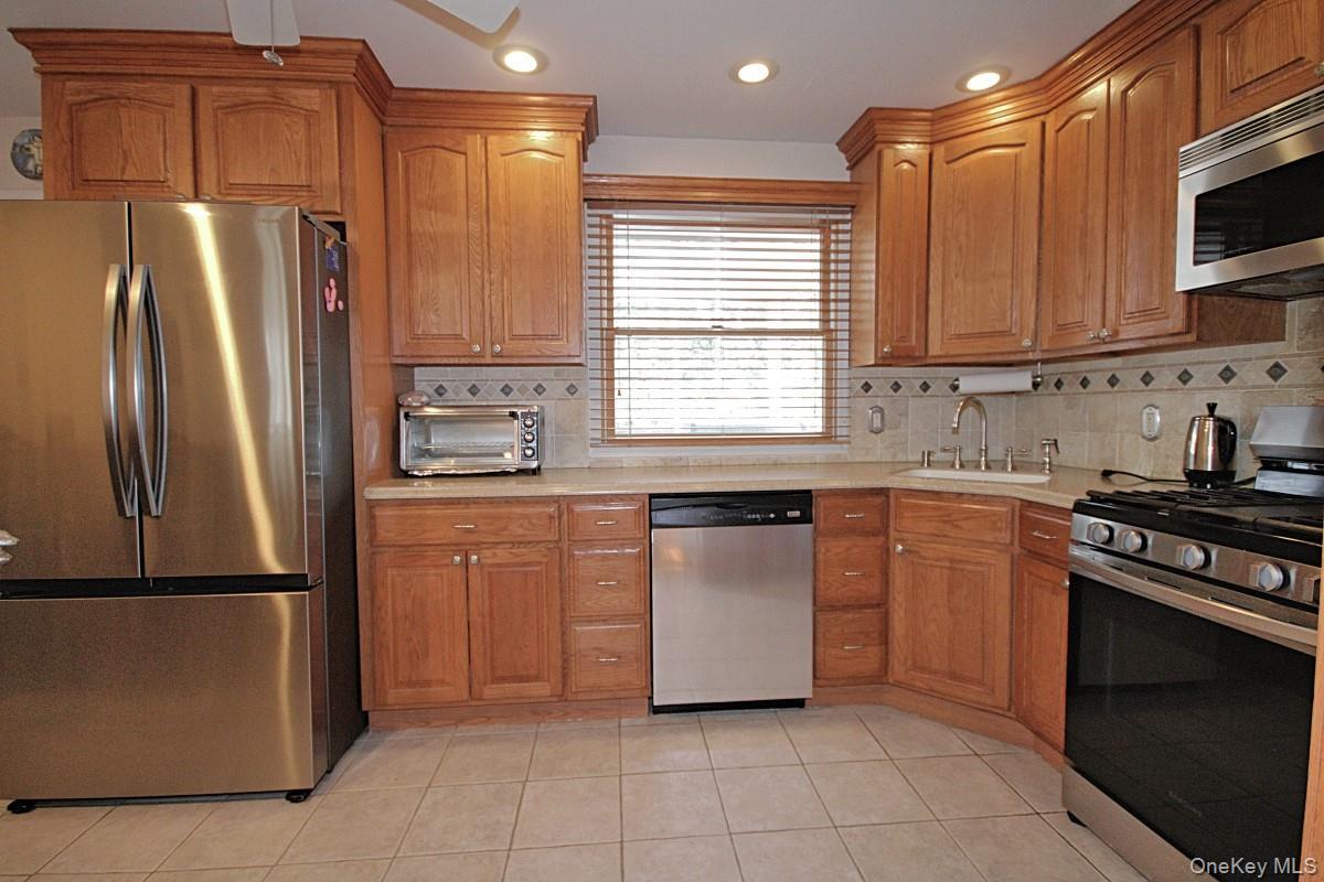 Single Family Gurley  Staten Island, NY 10308, MLS-985171-19