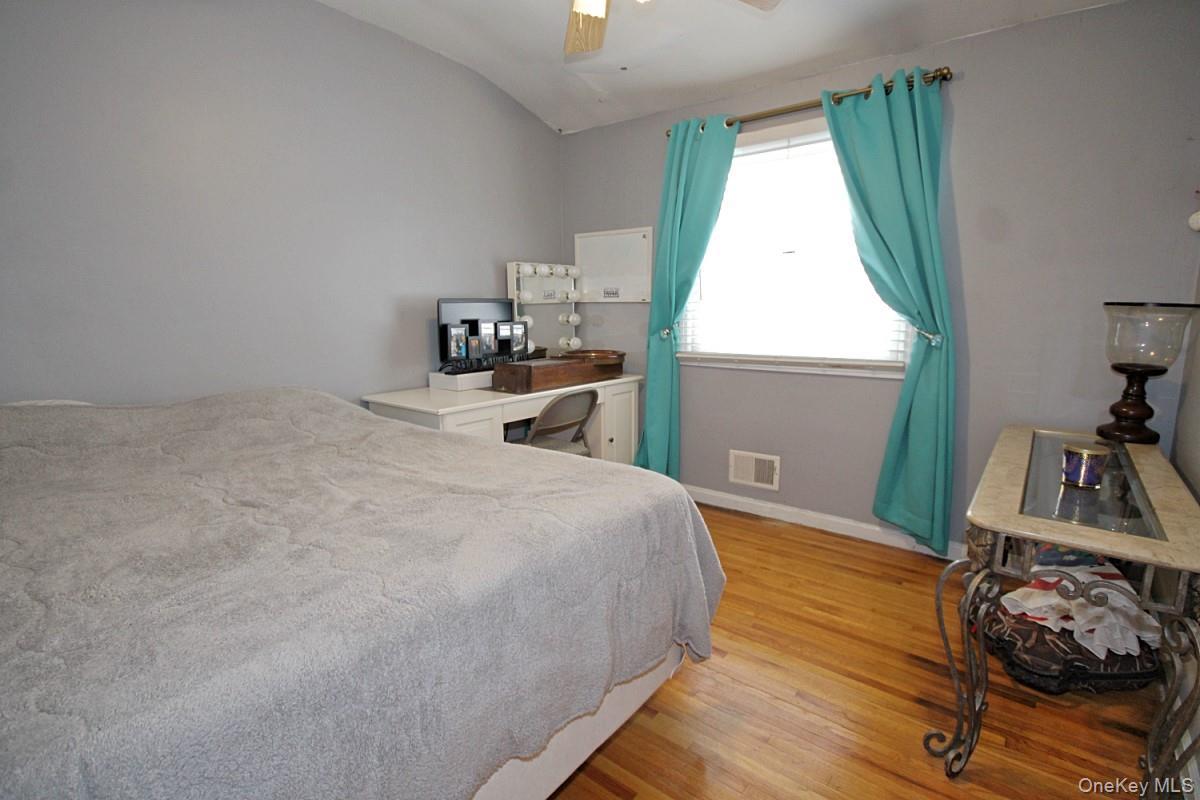 Single Family Gurley  Staten Island, NY 10308, MLS-985171-24