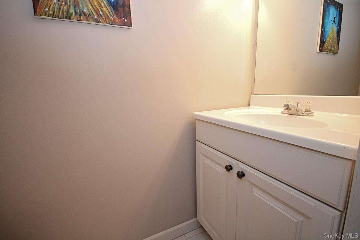 Single Family Gurley  Staten Island, NY 10308, MLS-985171-32
