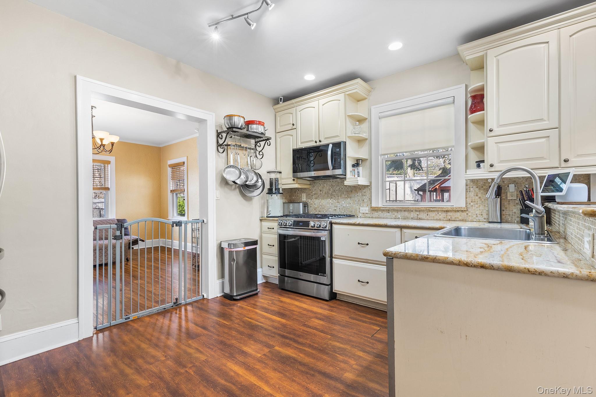 Single Family Spencer  Westchester County, NY 10530, MLS-985178-4