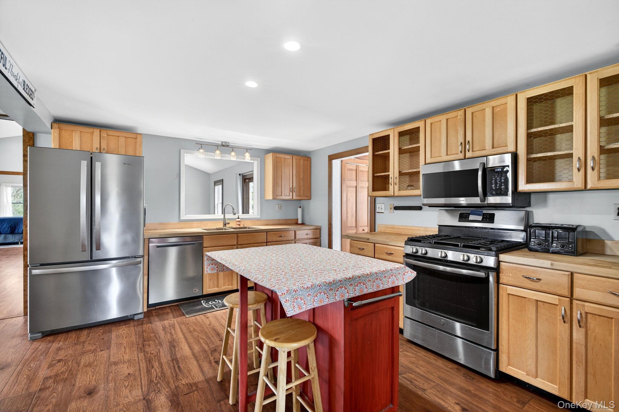 Single Family Airport  Ulster County, NY 12404, MLS-985209-7