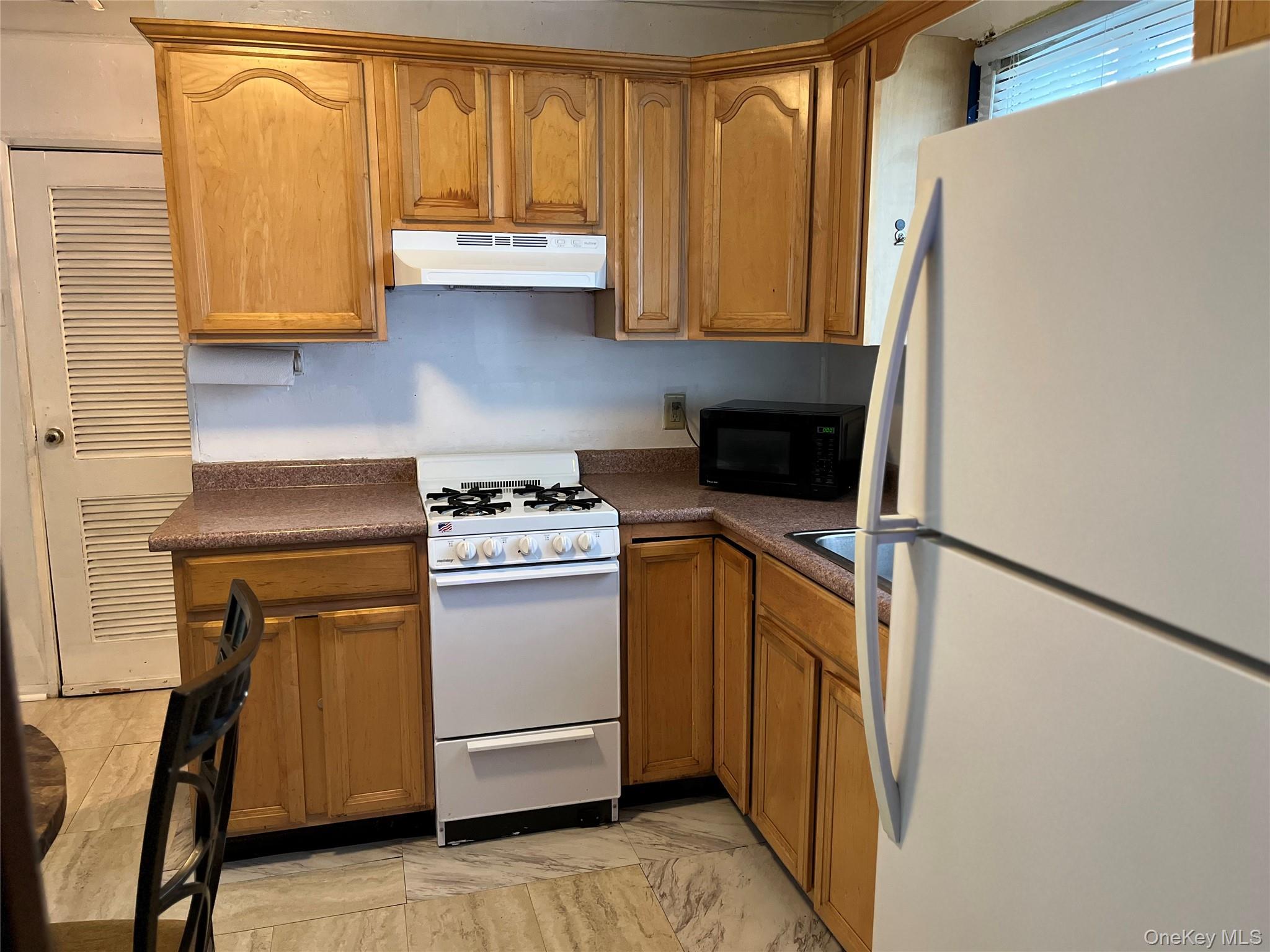 Single Family Gardner  Orange County, NY 12550, MLS-985218-6