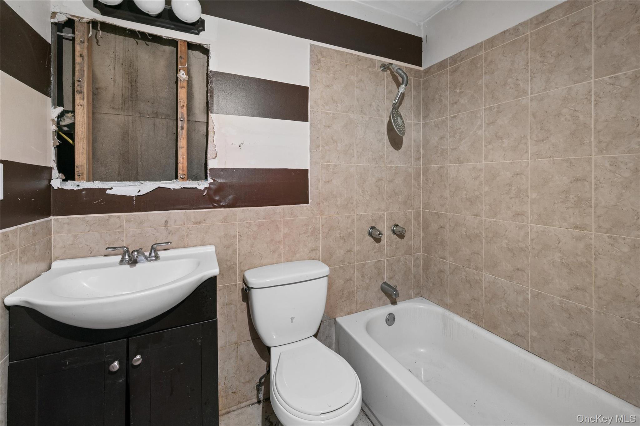 Single Family Wilson  Suffolk County, NY 11701, MLS-985223-12