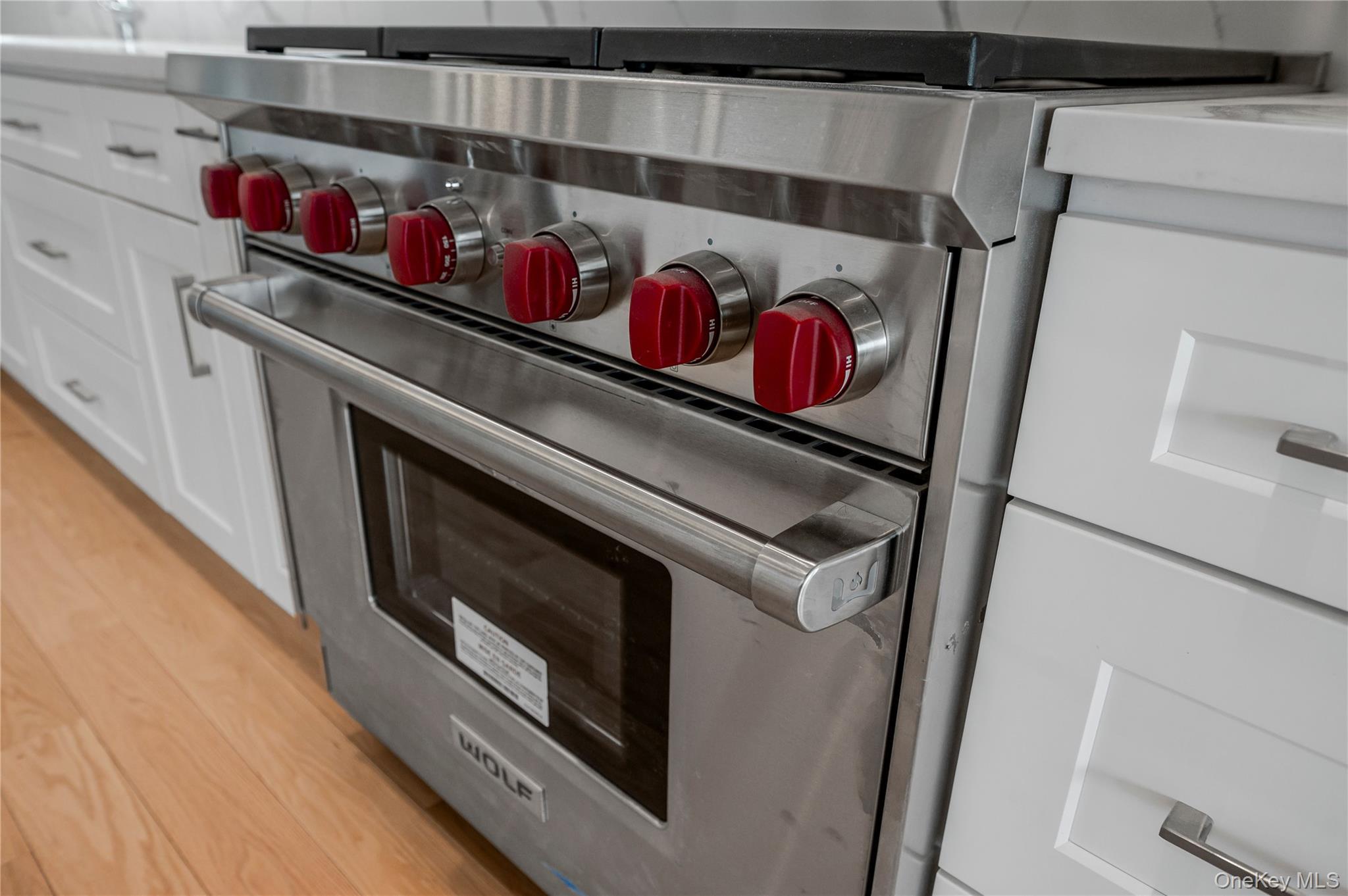 Condo Broadway  Nassau County, NY 11561, MLS-985231-31