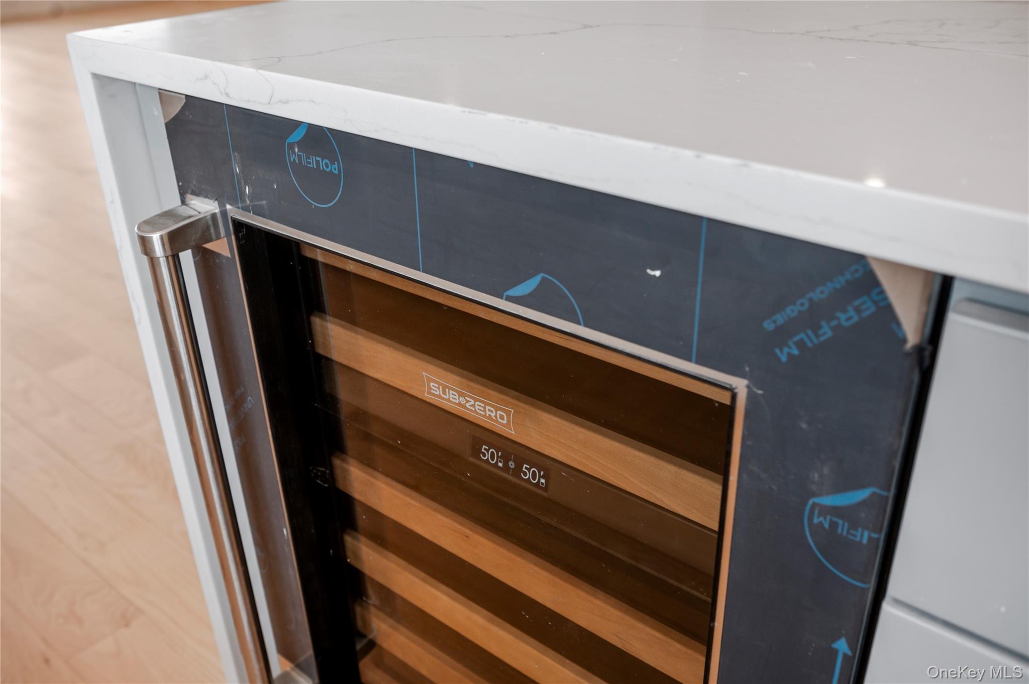 Condo Broadway  Nassau County, NY 11561, MLS-985231-32