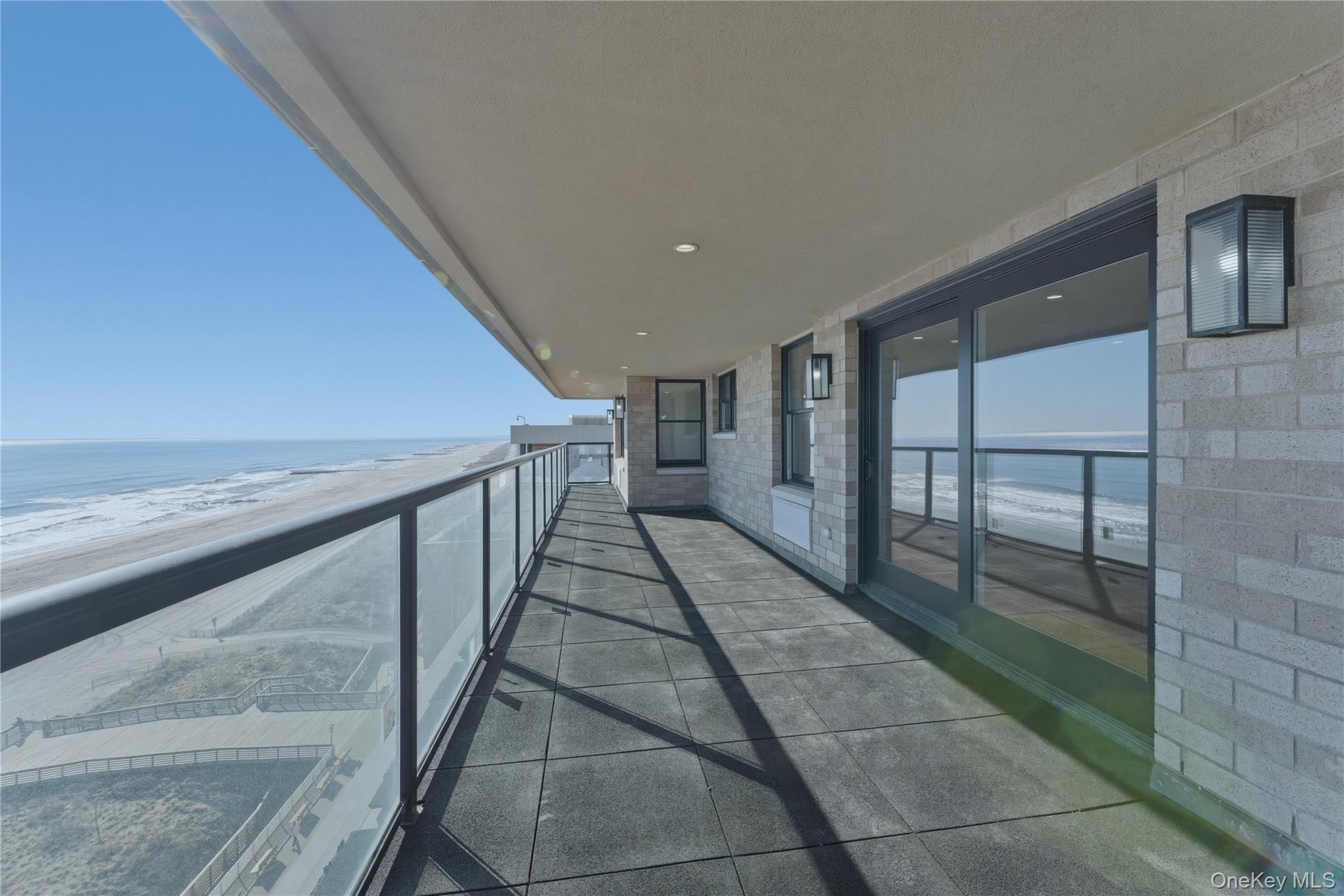 Condo Broadway  Nassau County, NY 11561, MLS-985231-47