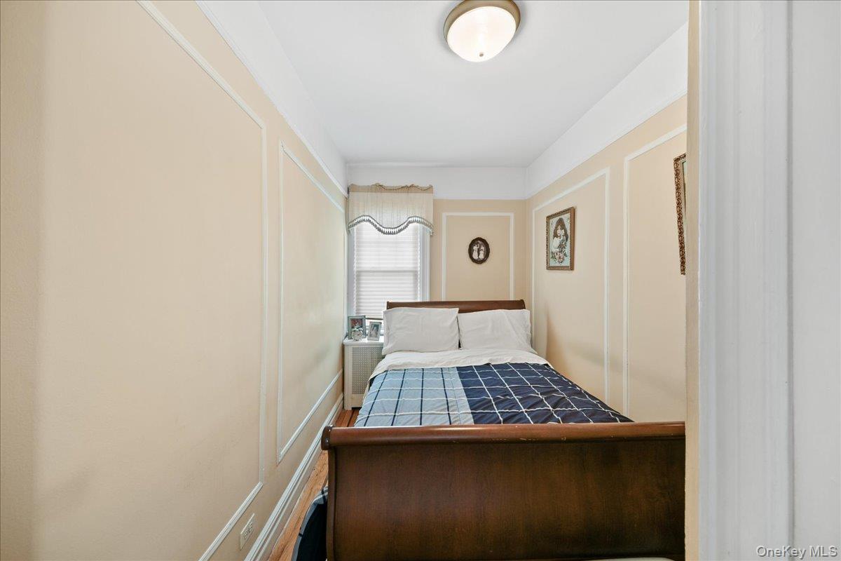 Single Family Yates Bronx, NY 10469, MLS-985241-17