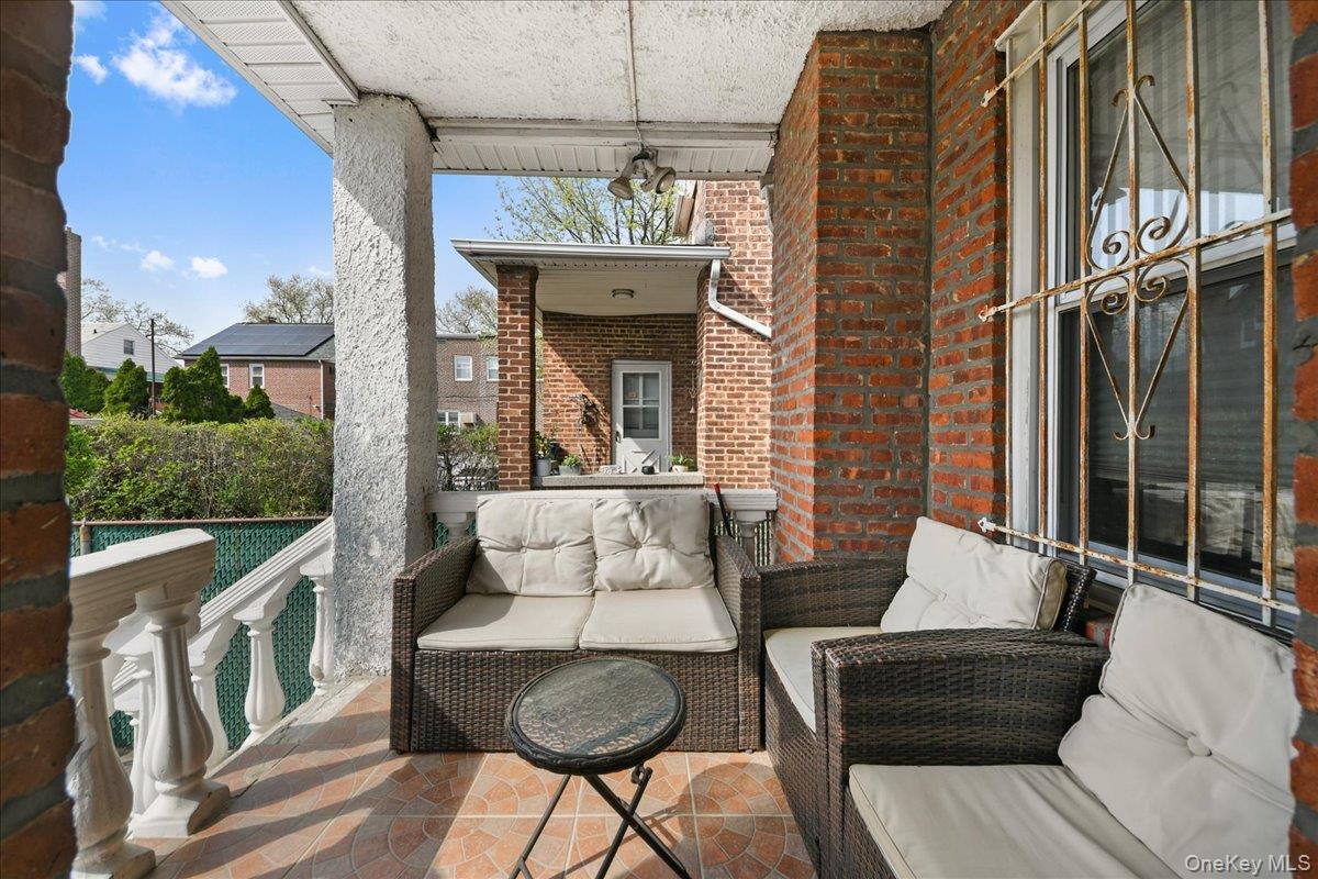 Single Family Yates Bronx, NY 10469, MLS-985241-23