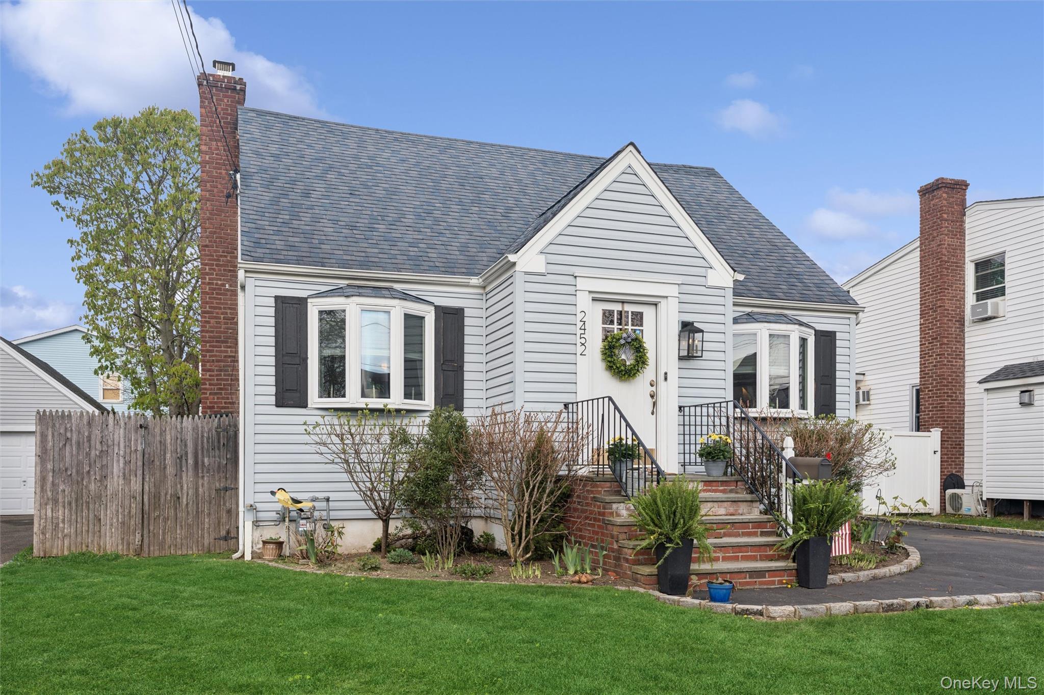 Single Family Woodland  Nassau County, NY 11793, MLS-985254-24