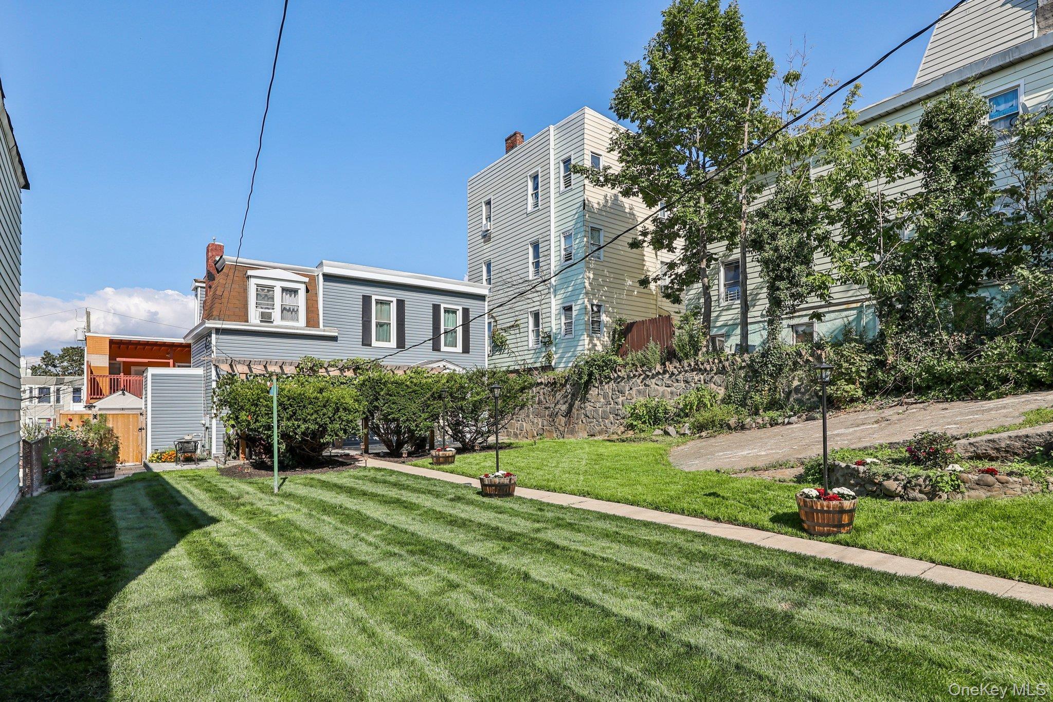 Single Family Oliver  Westchester County, NY 10701, MLS-985258-2