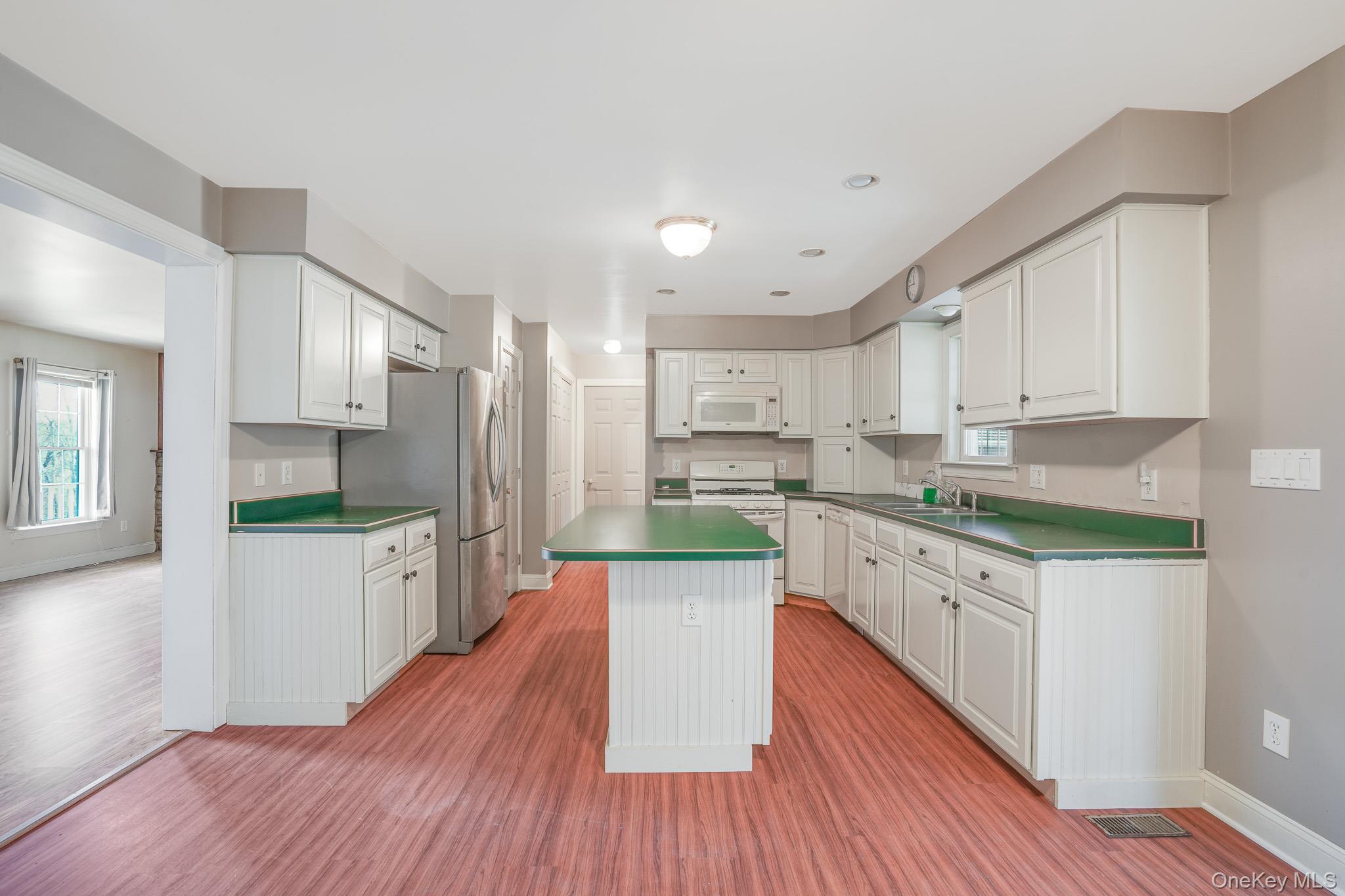 Single Family Whitfield  Ulster County, NY 12404, MLS-985291-11