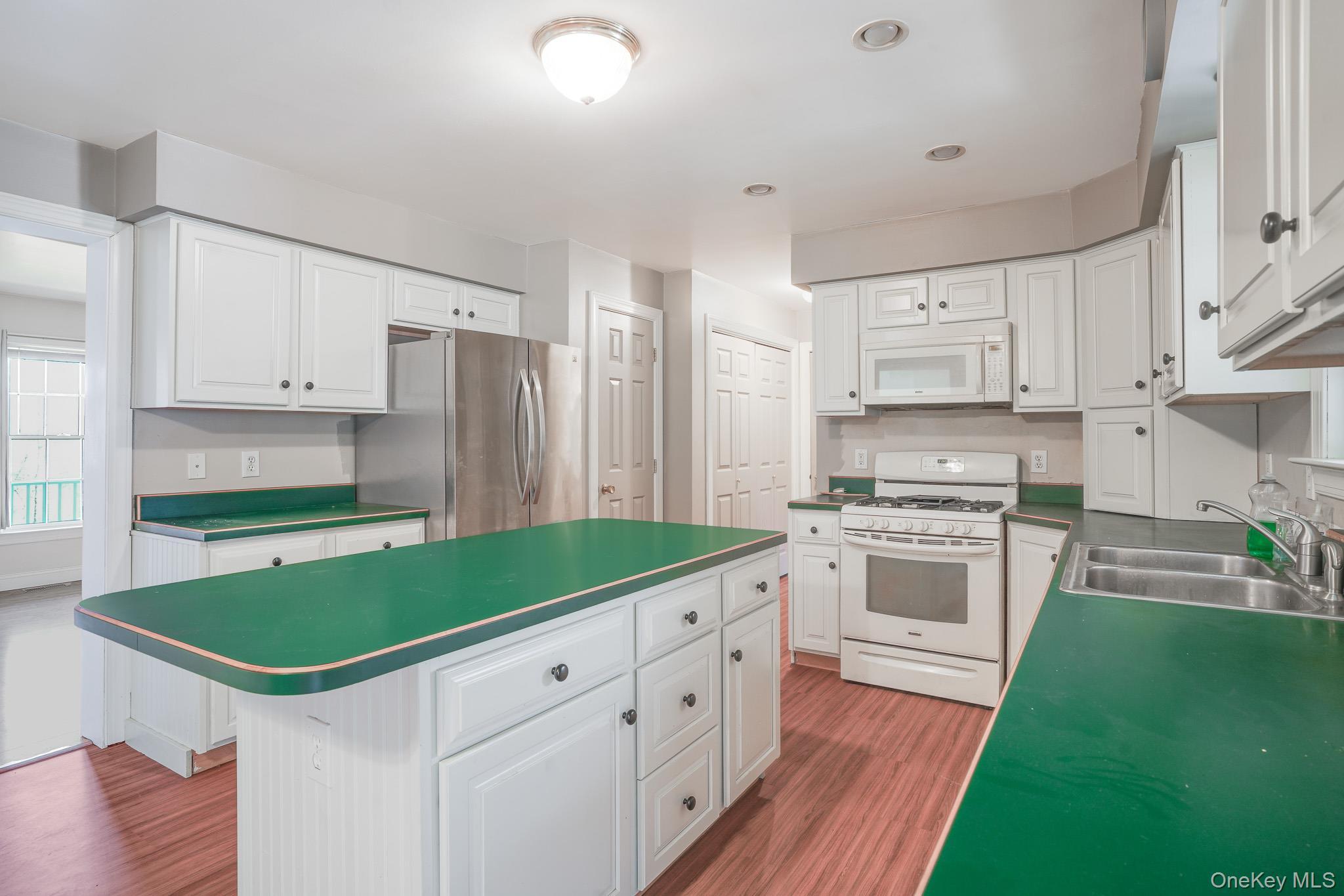 Single Family Whitfield  Ulster County, NY 12404, MLS-985291-13