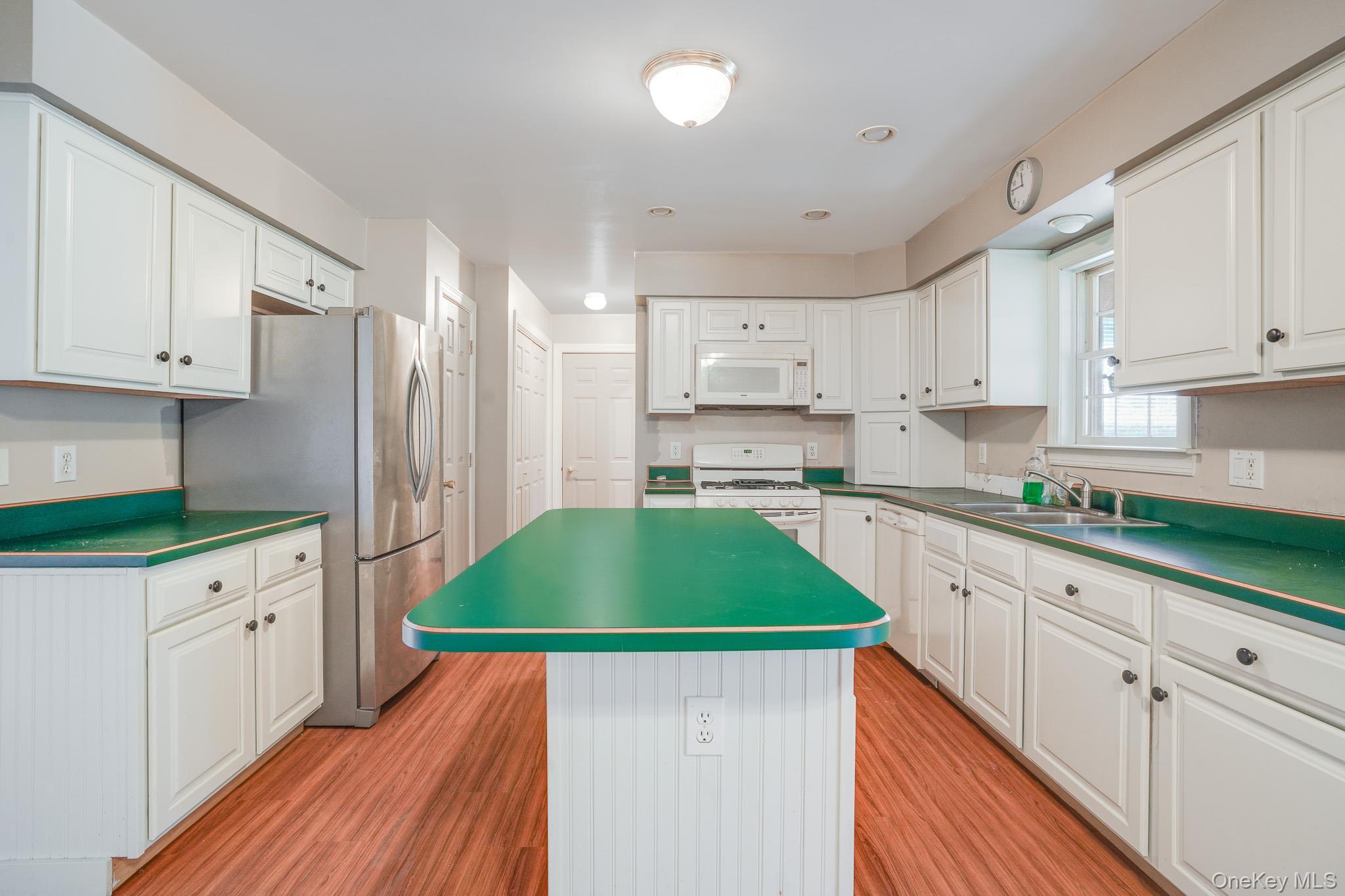 Single Family Whitfield  Ulster County, NY 12404, MLS-985291-15