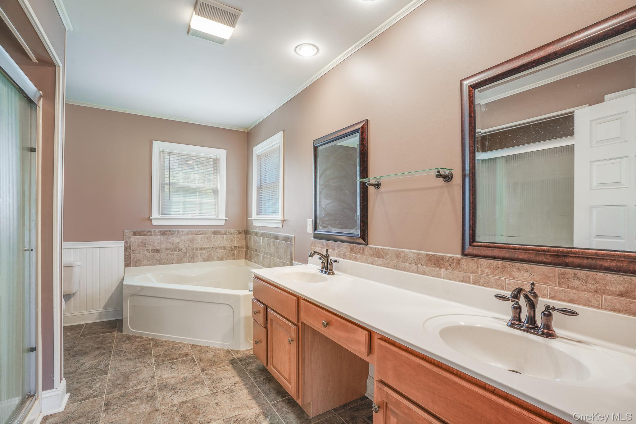 Single Family Whitfield  Ulster County, NY 12404, MLS-985291-24