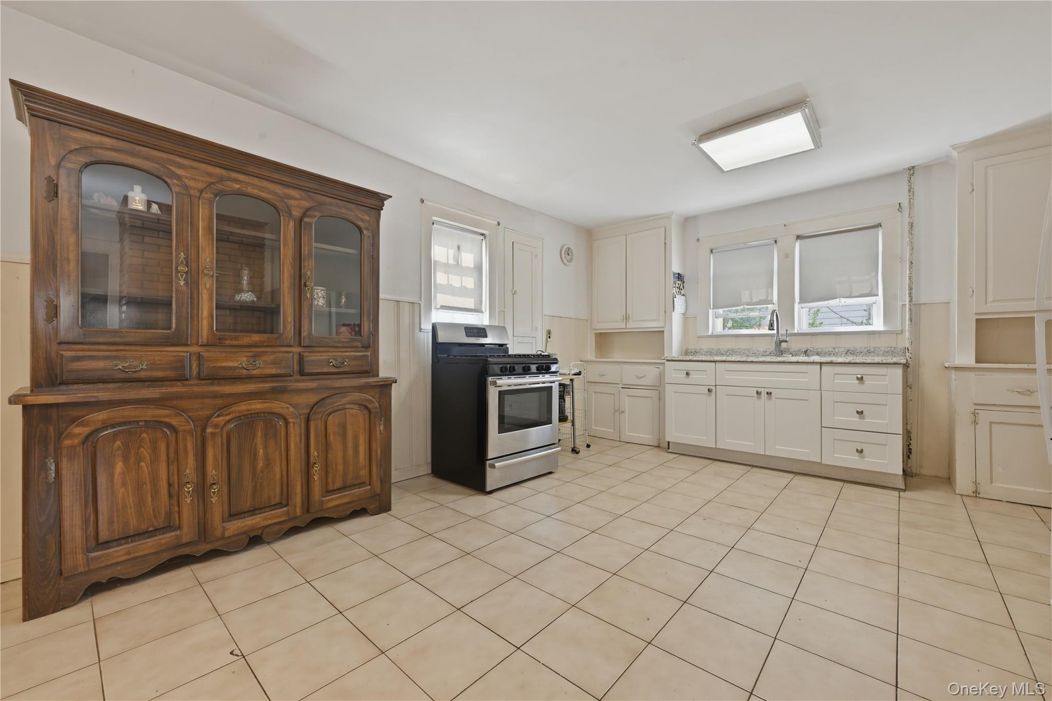 Single Family Ocean  Nassau County, NY 11518, MLS-985304-8