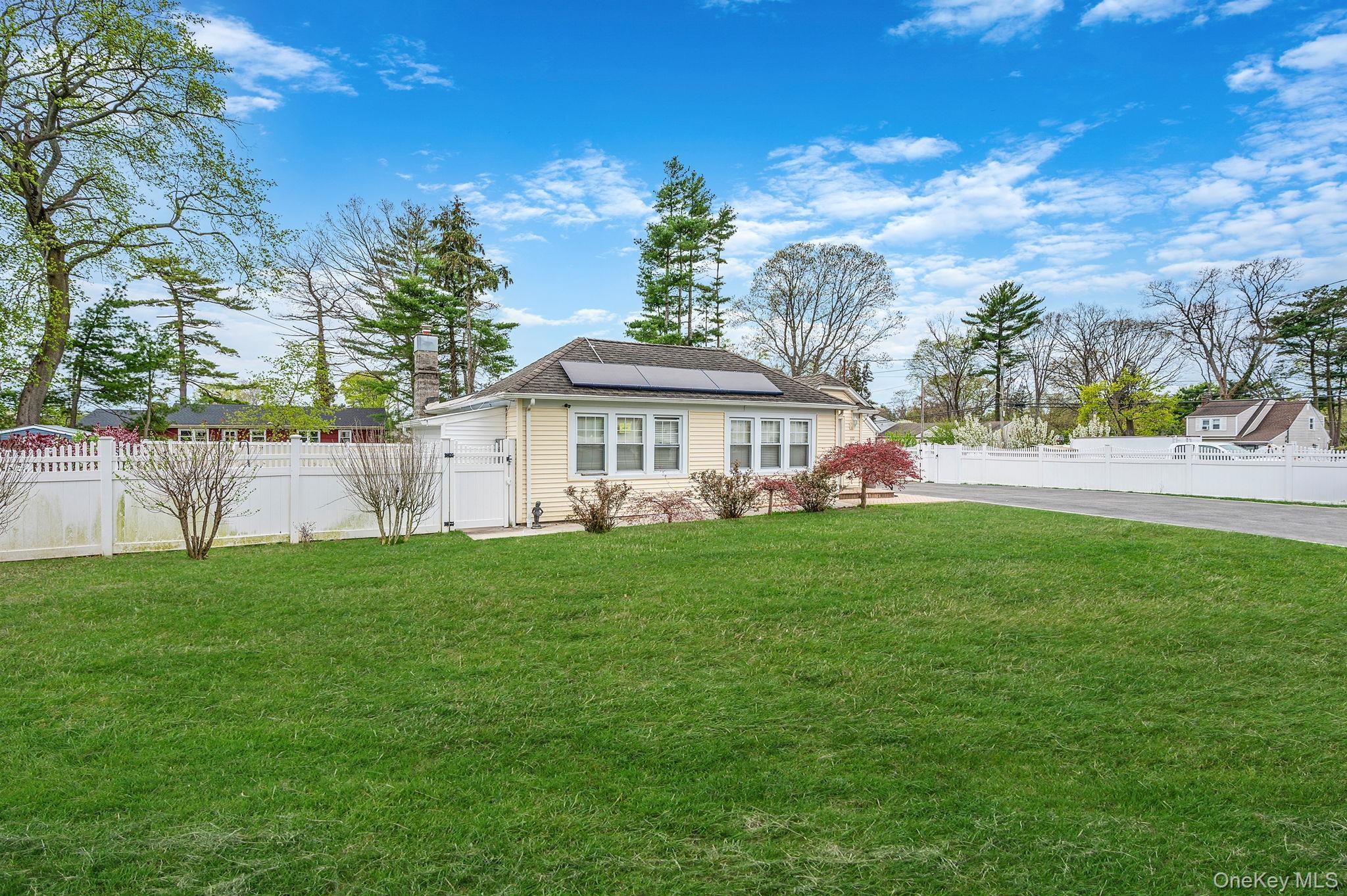 Single Family Mckinley  Suffolk County, NY 11717, MLS-985309-2