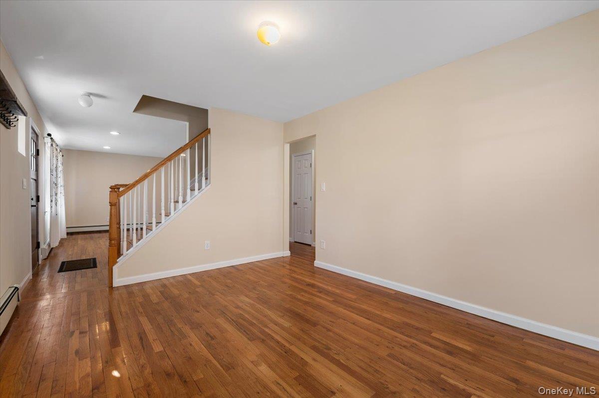 Single Family Maple  Suffolk County, NY 11746, MLS-985312-13