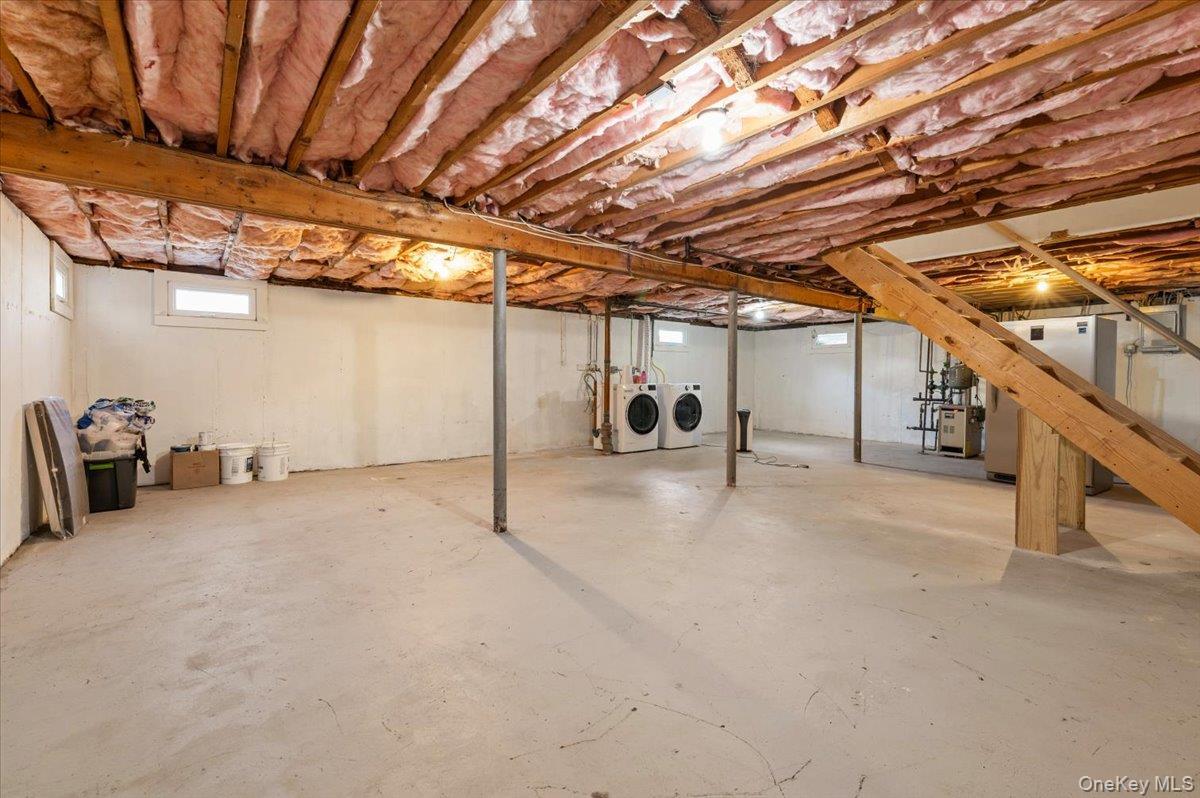 Single Family Maple  Suffolk County, NY 11746, MLS-985312-23