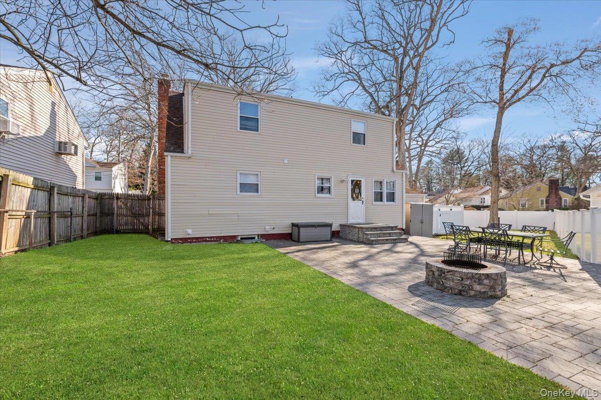 Single Family Maple  Suffolk County, NY 11746, MLS-985312-26
