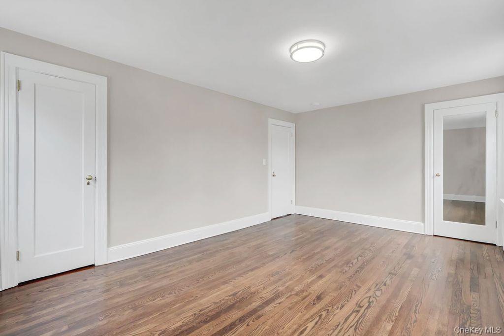 Single Family Carol  Nassau County, NY 11563, MLS-985320-22