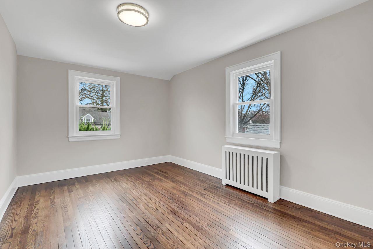 Single Family Carol  Nassau County, NY 11563, MLS-985320-25